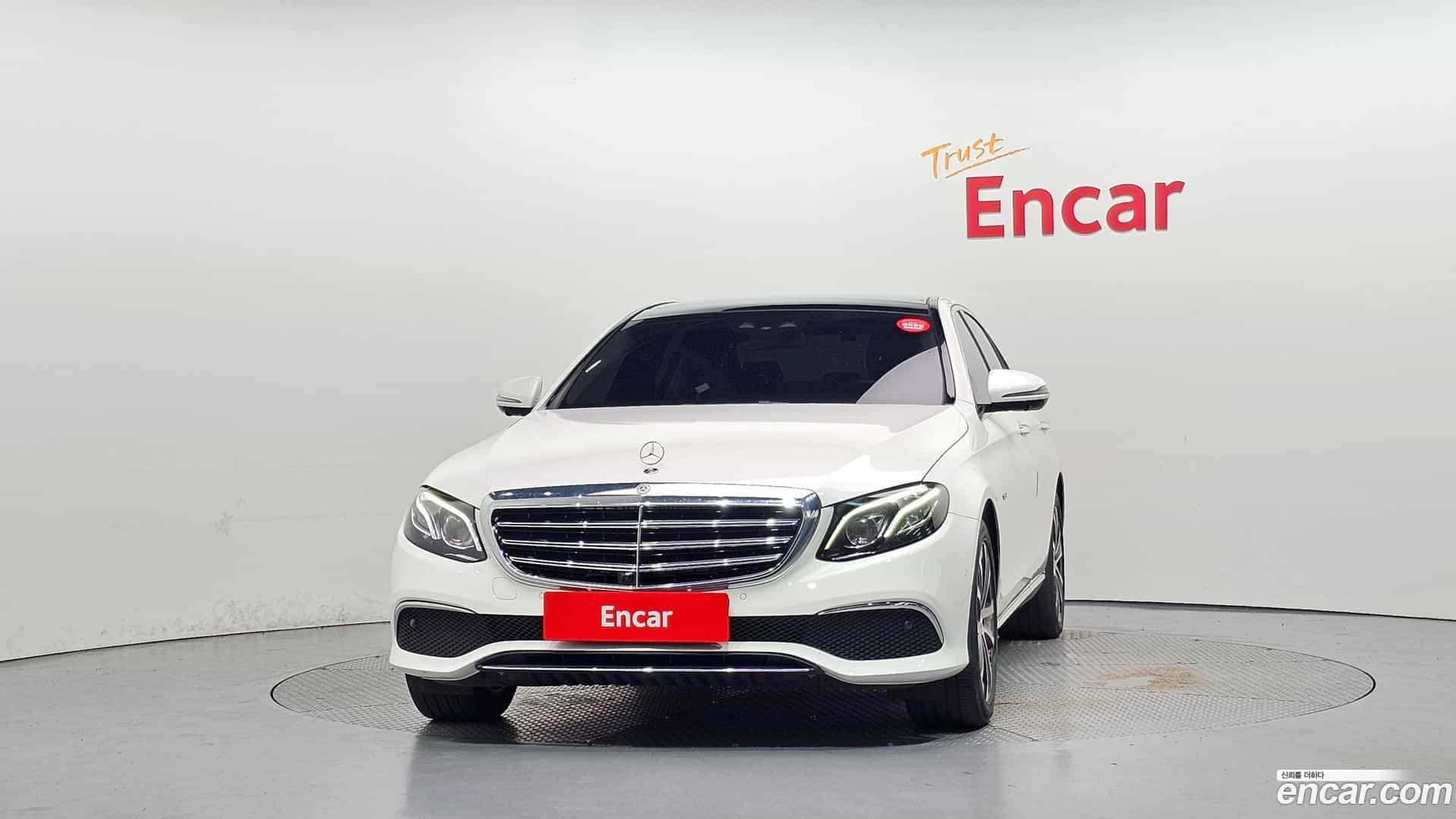 E-Class Mercedes-Benz 2019.10-OUTER-003