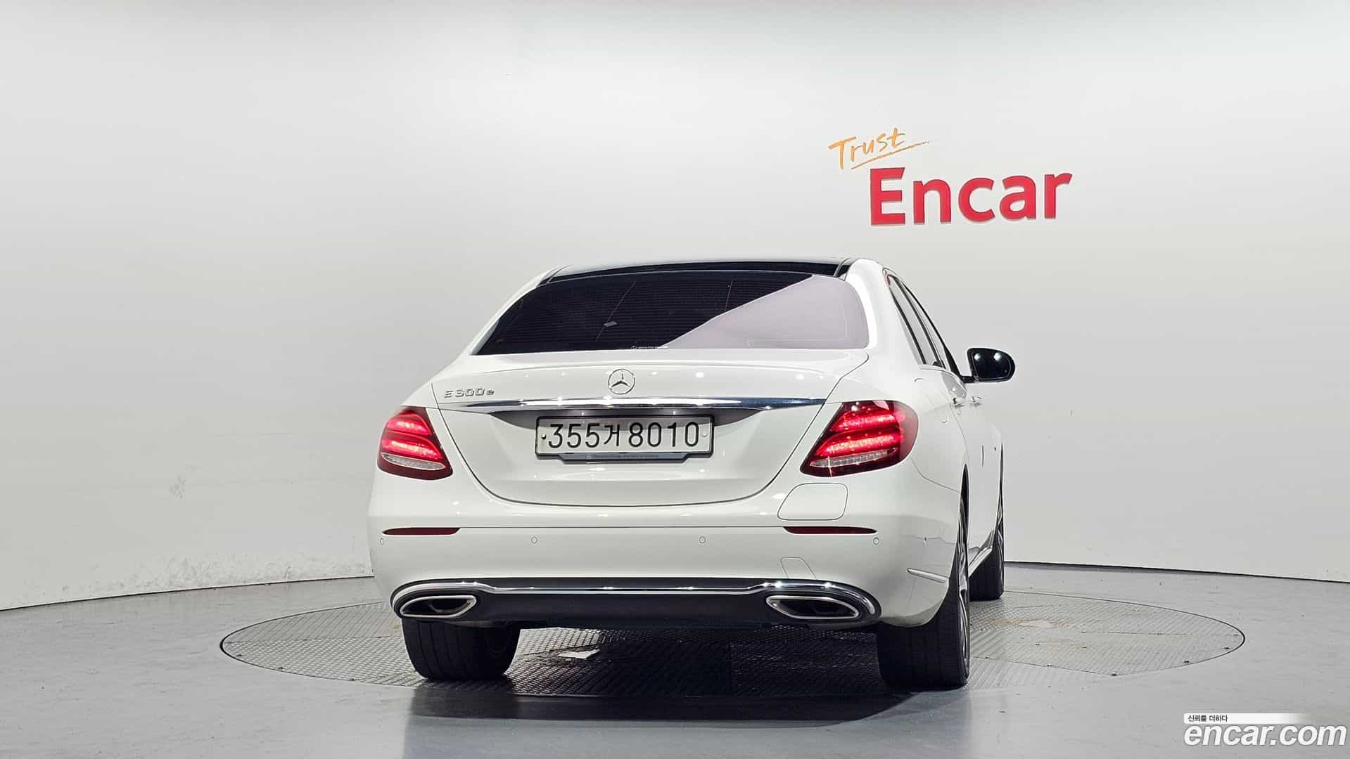 E-Class Mercedes-Benz 2019.10-OUTER-004