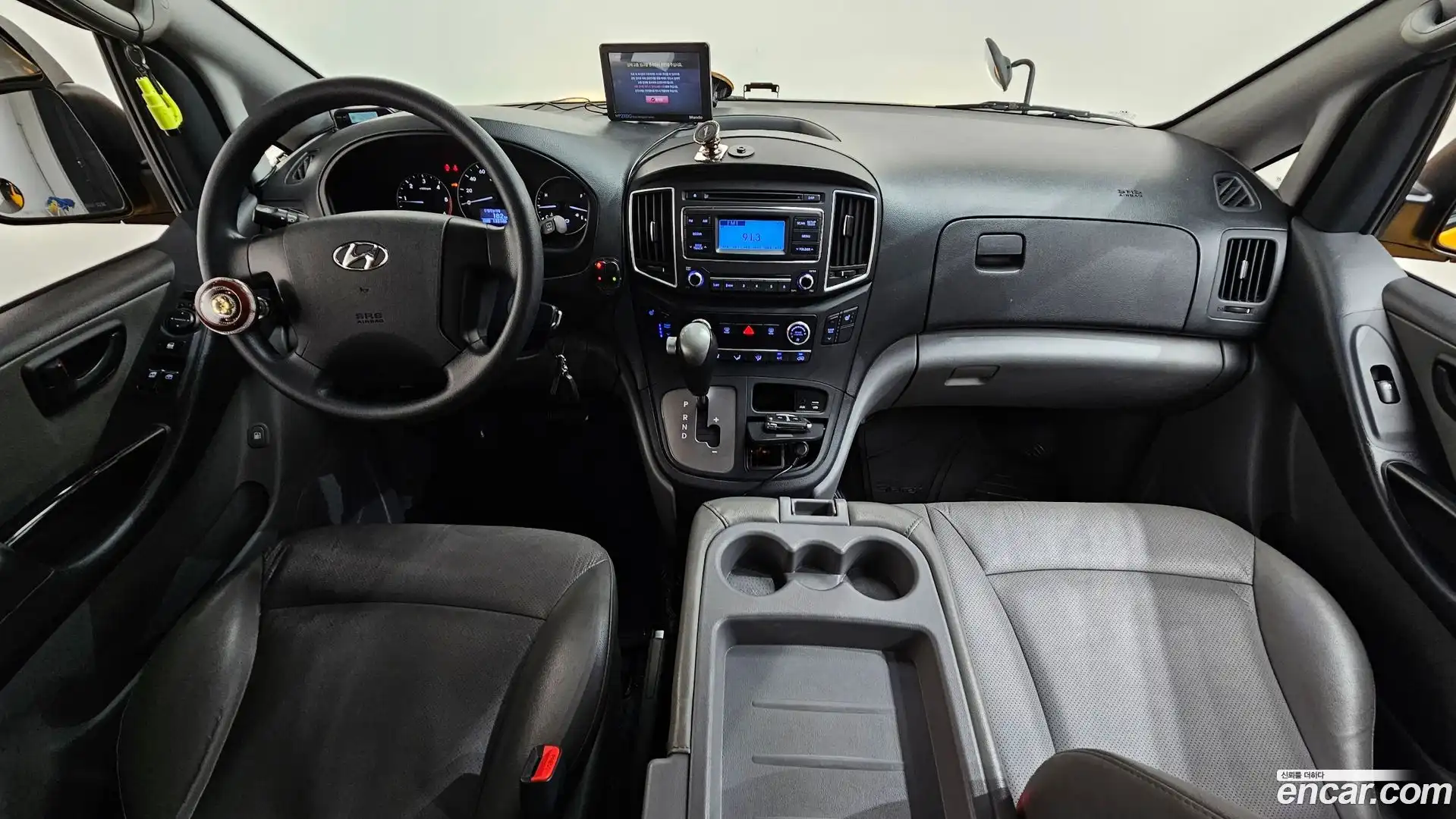Starex Hyundai 2018.10-INNER-007