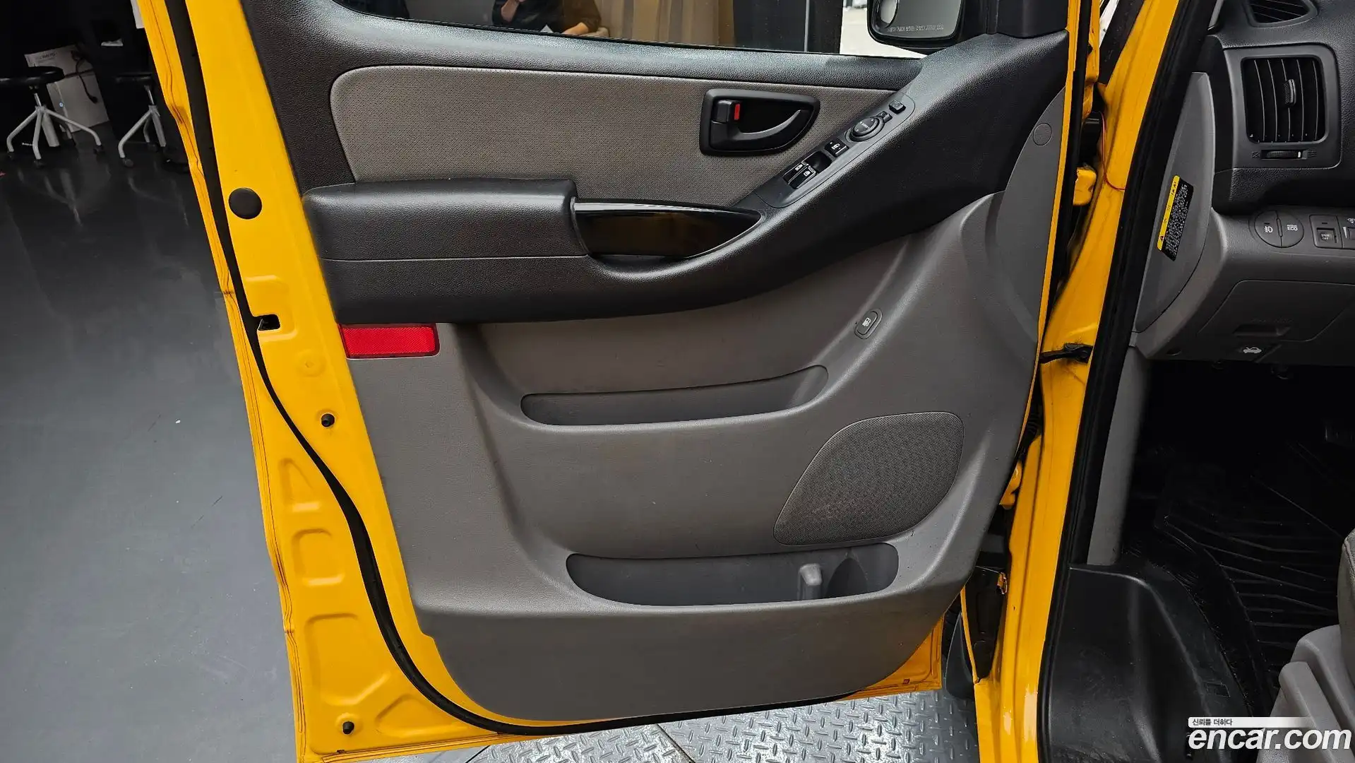 Starex Hyundai 2018.10-INNER-034
