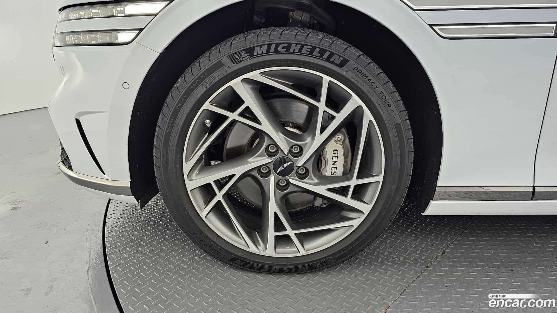 G90 Genesis 2022.5-OUTER-005