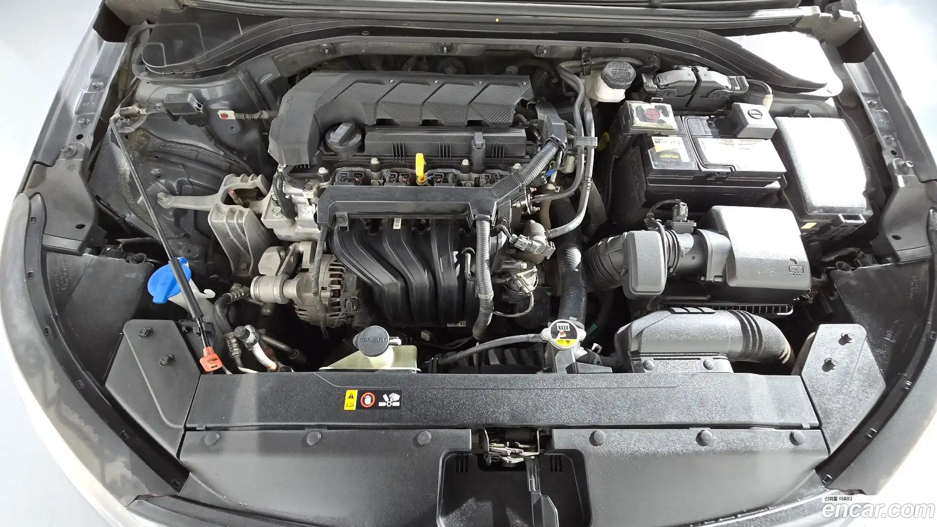 AVANTE Hyundai 2019.6-OUTER-006