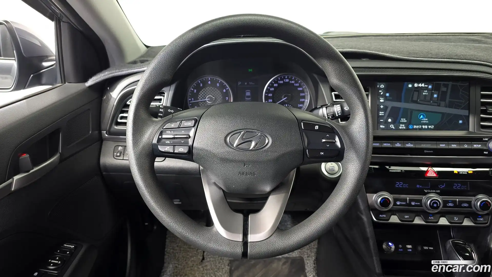 AVANTE Hyundai 2019.6-OPTION-017