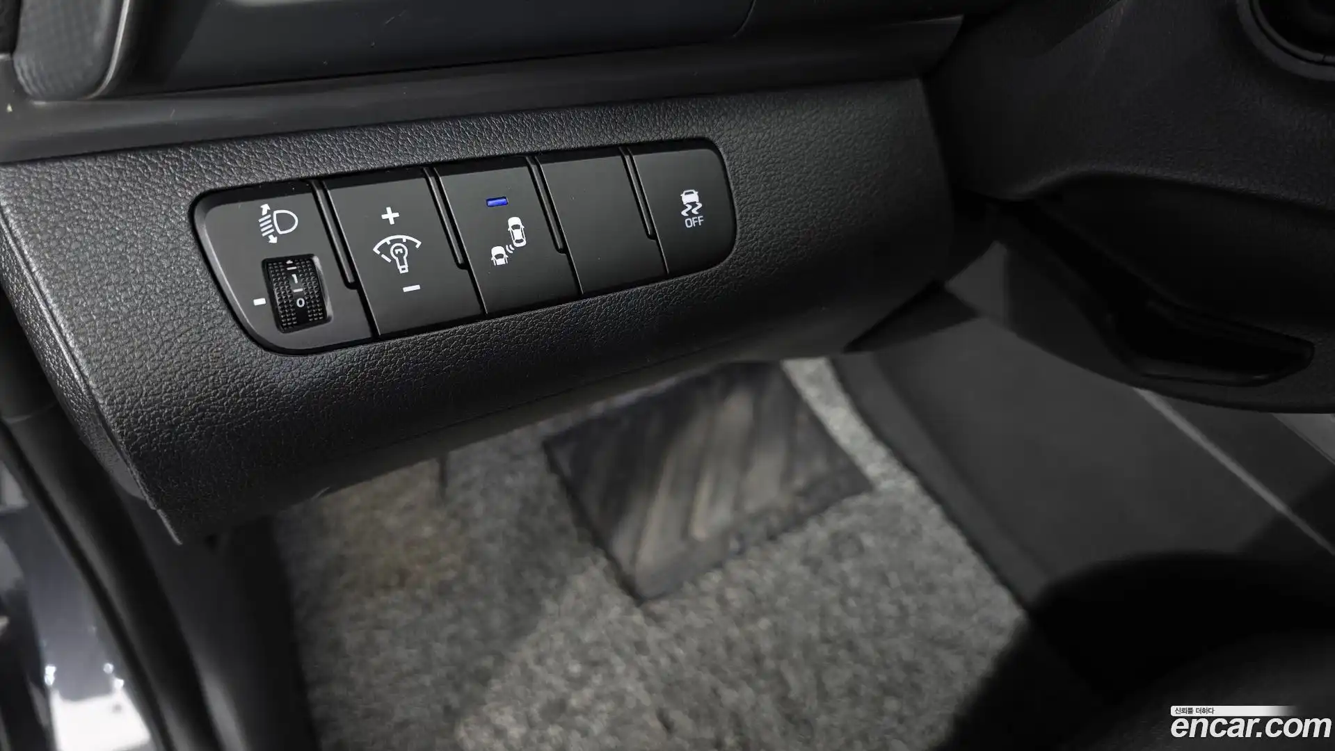 AVANTE Hyundai 2019.6-OPTION-021