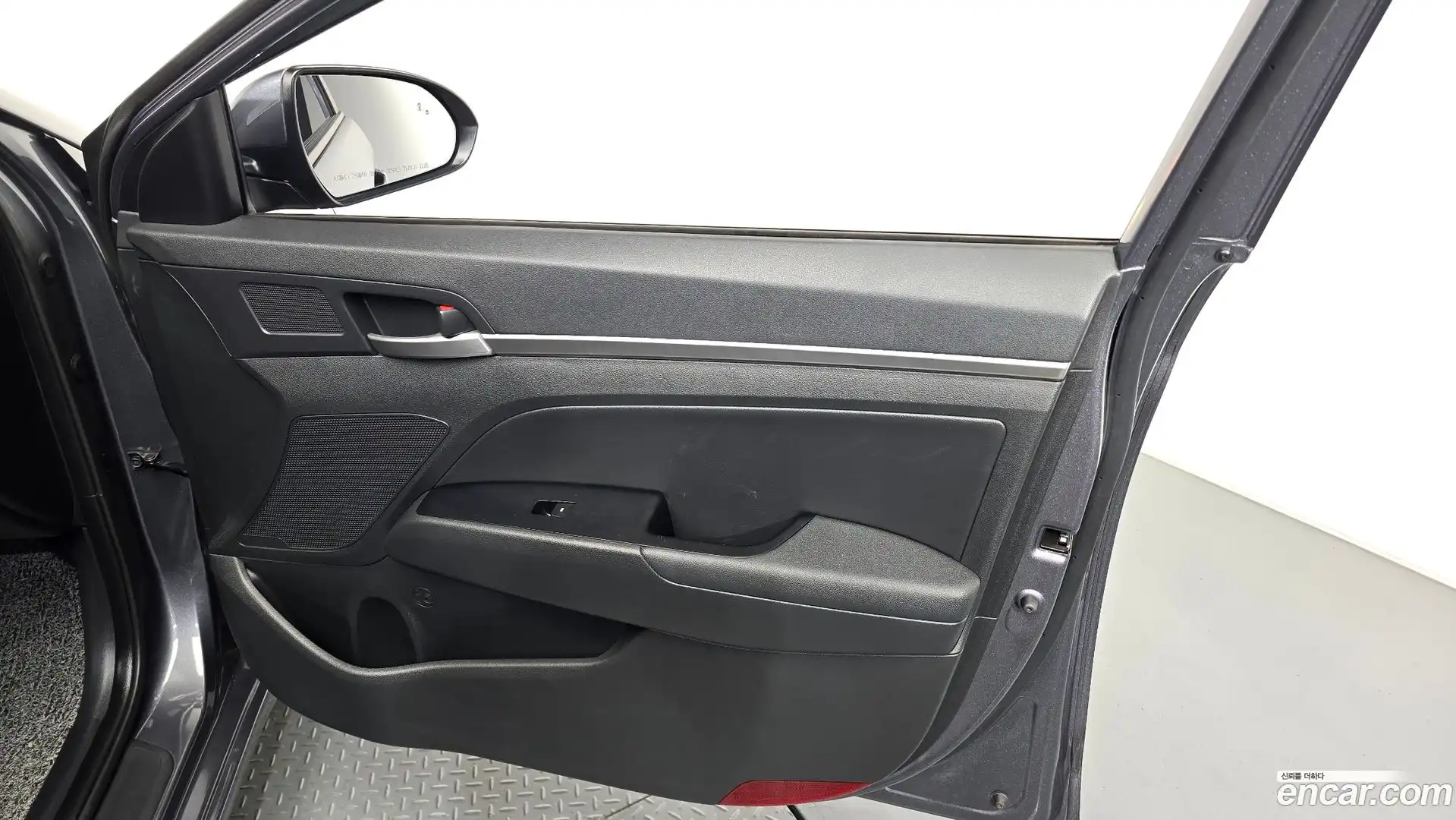 AVANTE Hyundai 2019.6-INNER-034