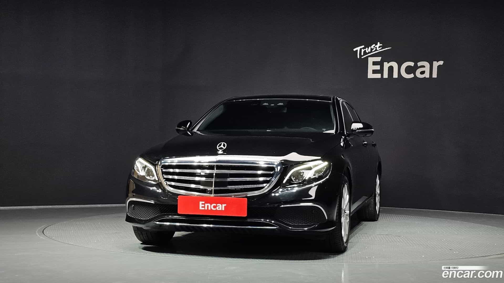E-Class Mercedes-Benz 2020.4-OUTER-003