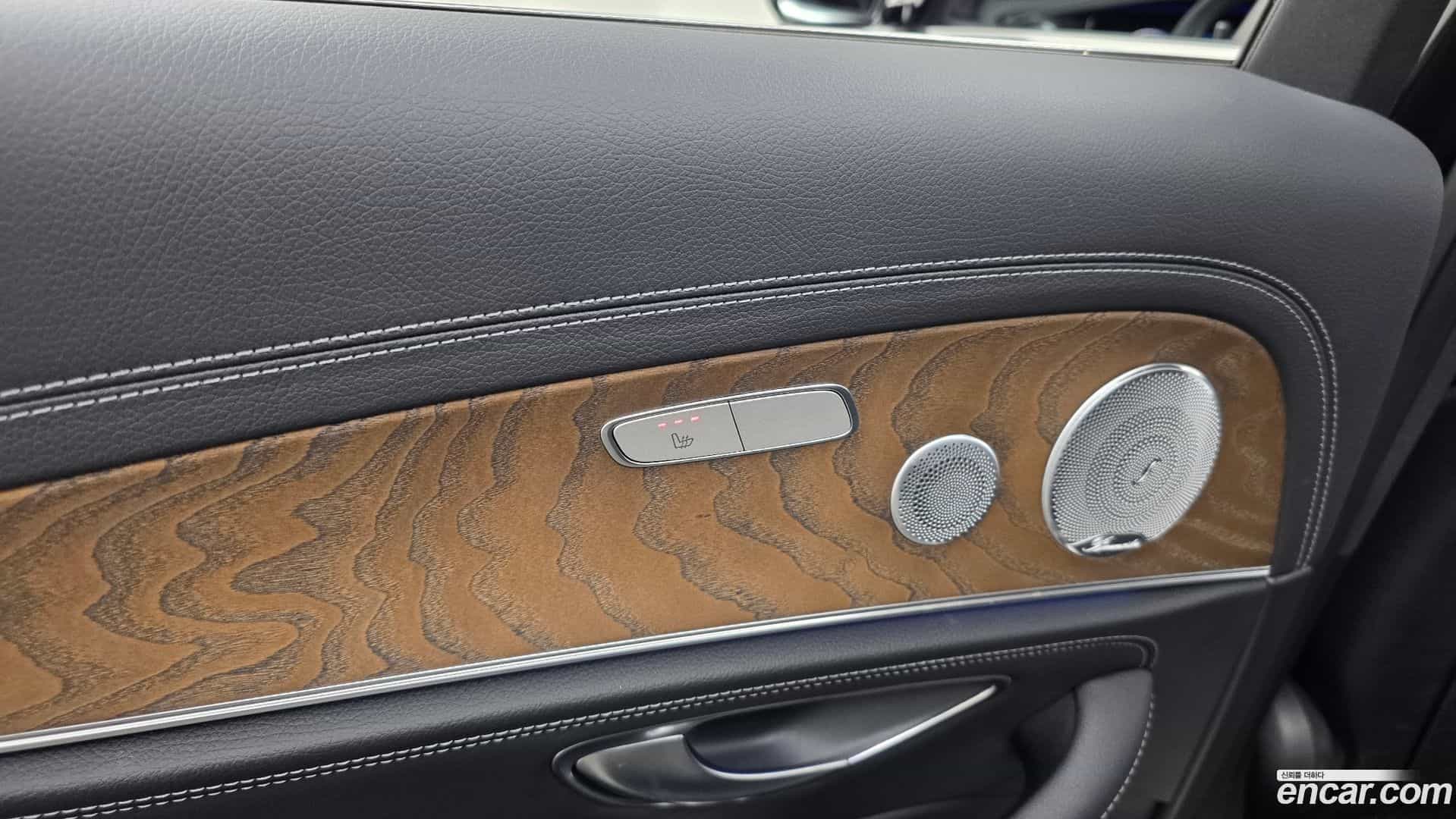 E-Class Mercedes-Benz 2020.4-OPTION-023