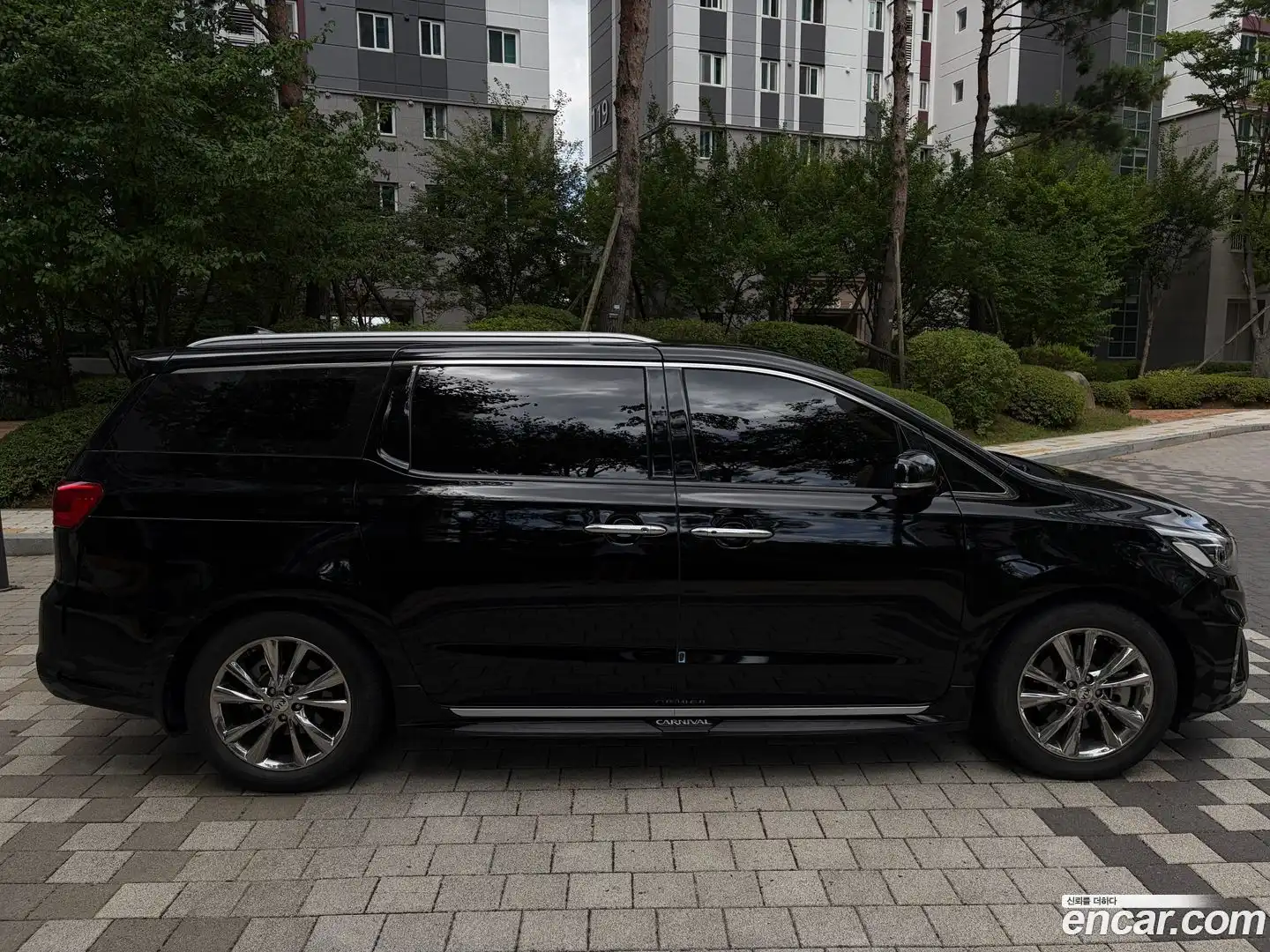 Canival Kia 2018.11-OUTER-001