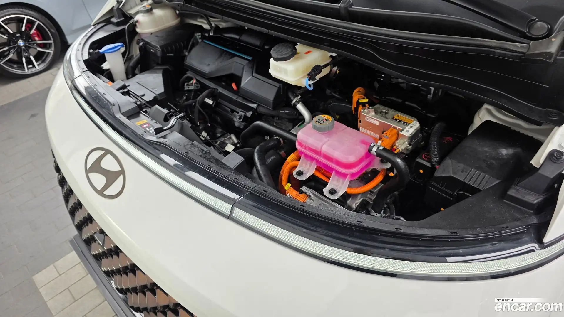 Staria Hyundai 2024.9-OUTER-006