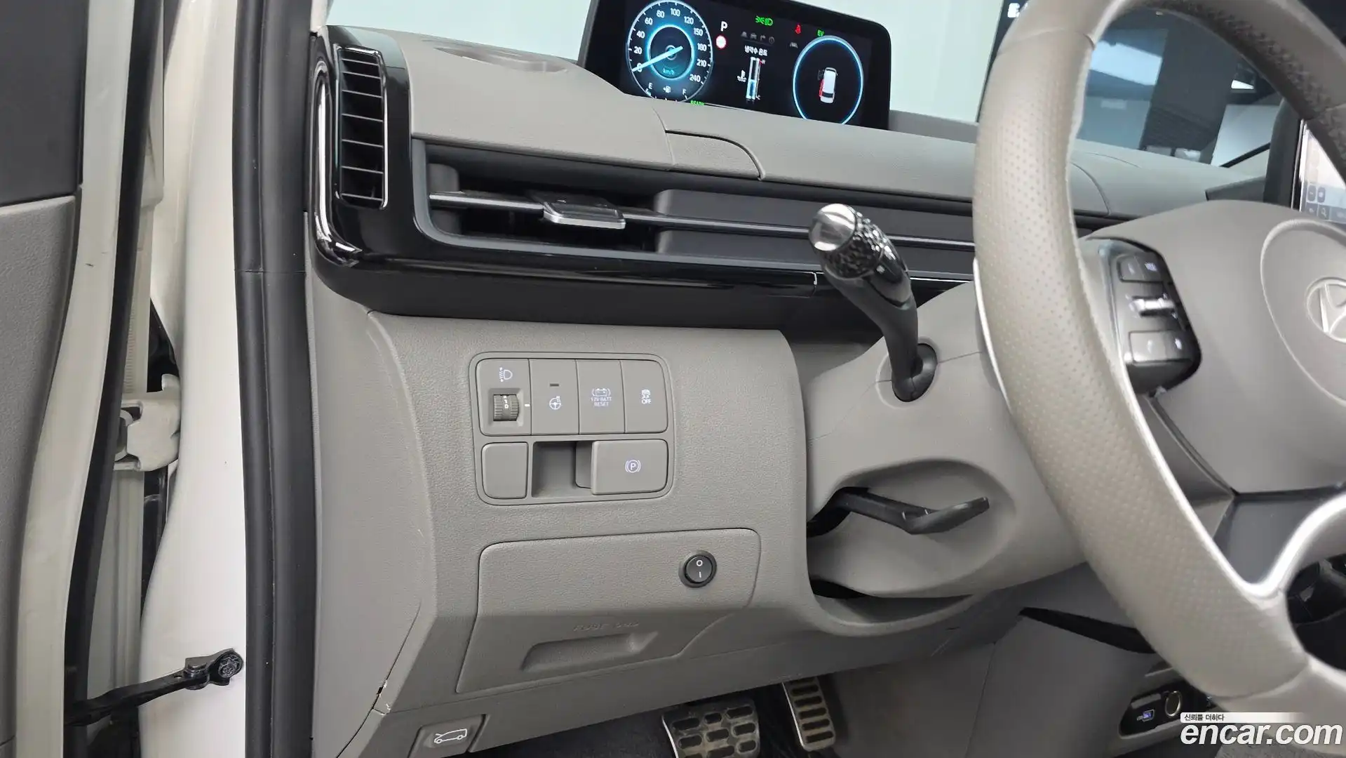 Staria Hyundai 2024.9-OPTION-020