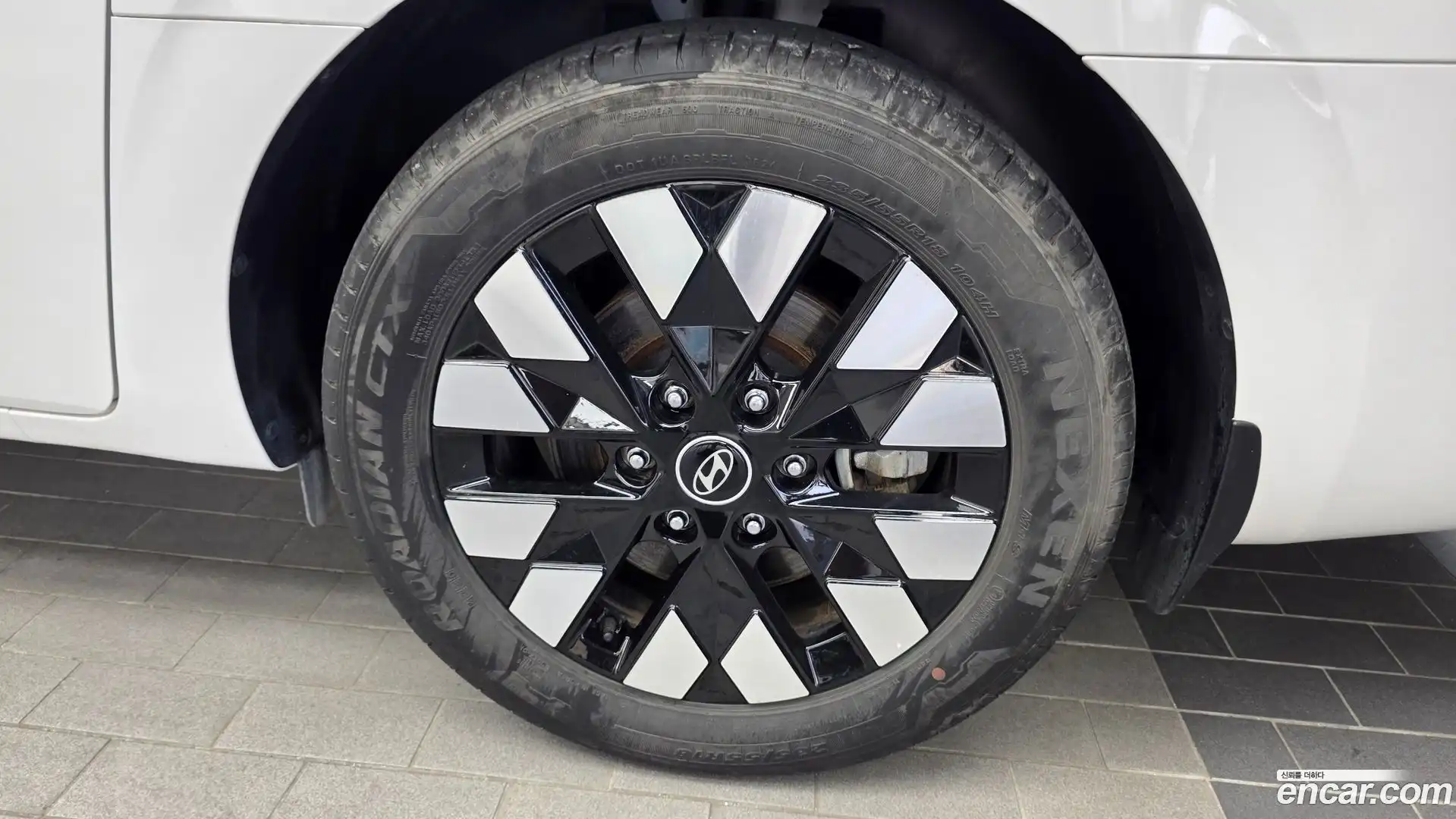 Staria Hyundai 2024.9-OUTER-031