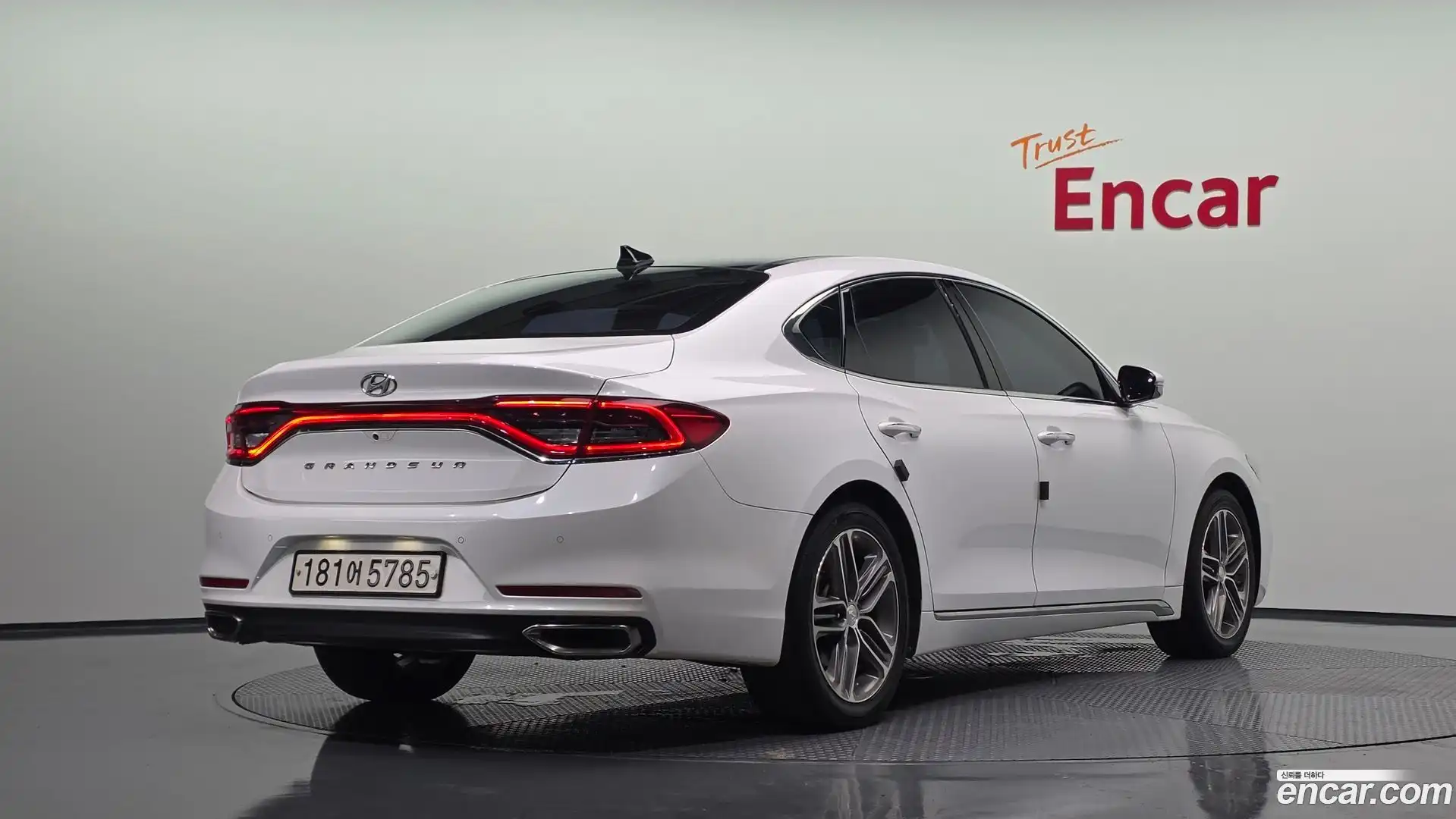 Grandeur Hyundai 2019.1-OUTER-002