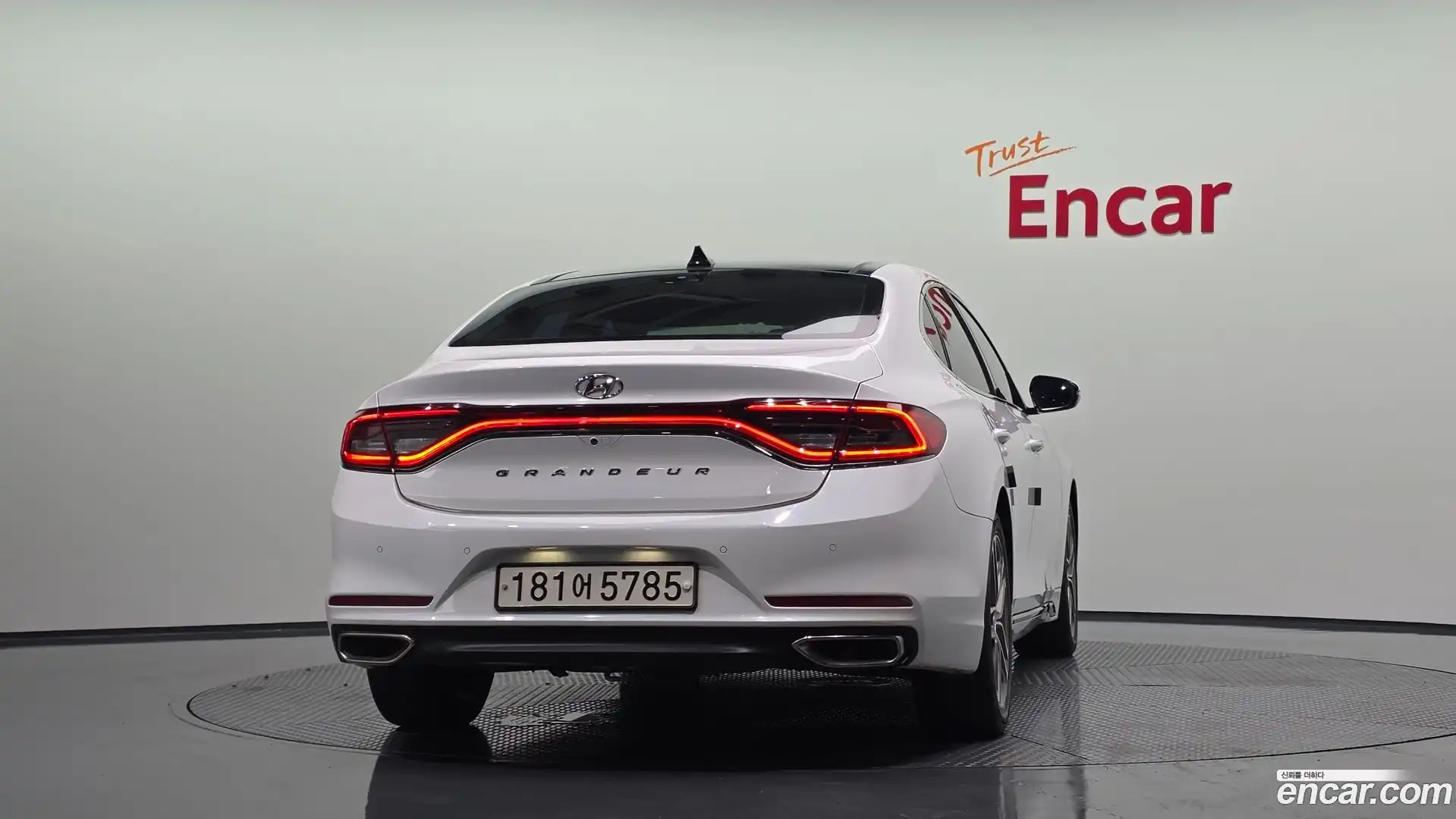 Grandeur Hyundai 2019.1-OUTER-004