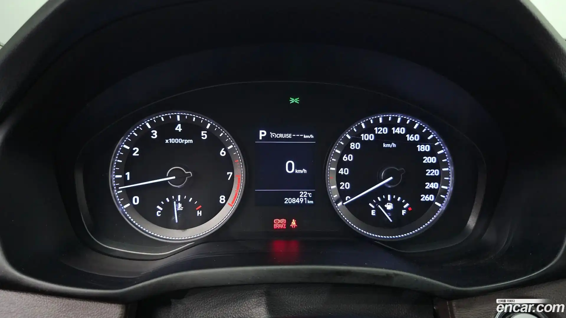 Grandeur Hyundai 2019.1-INNER-008