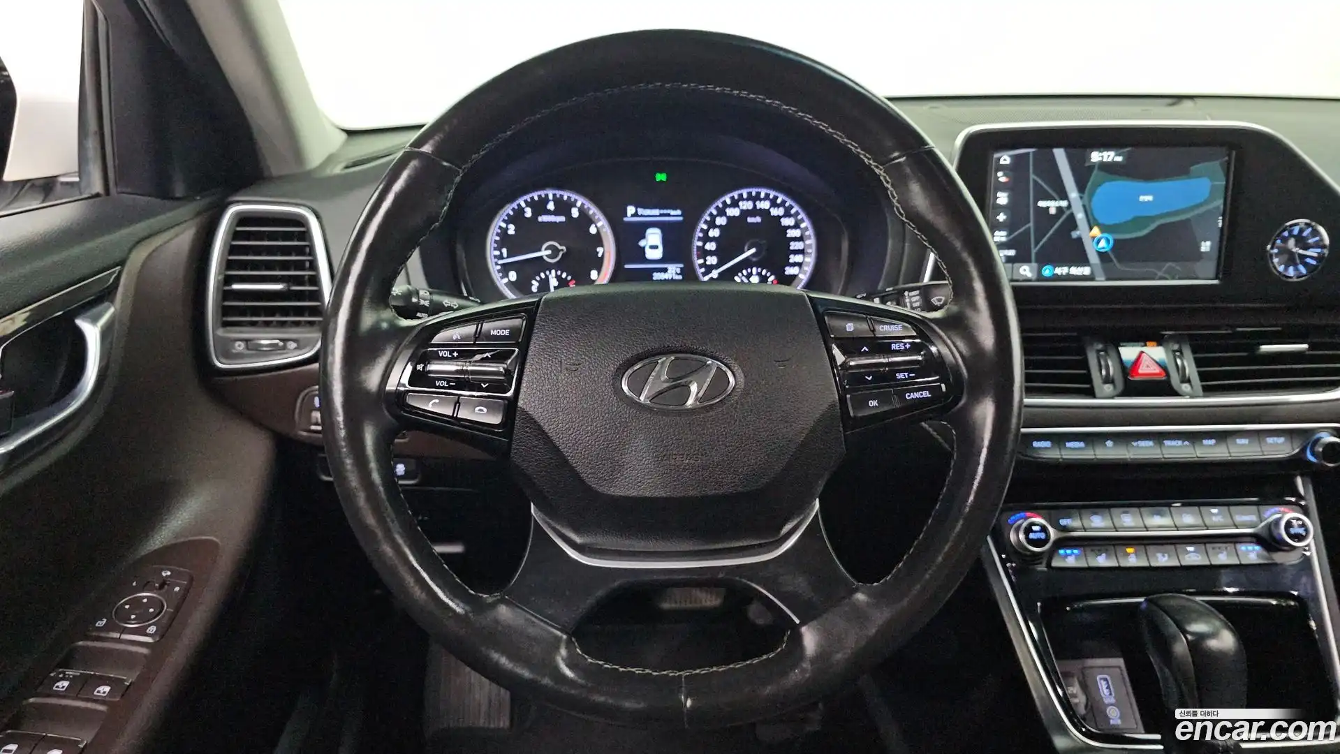 Grandeur Hyundai 2019.1-OPTION-017