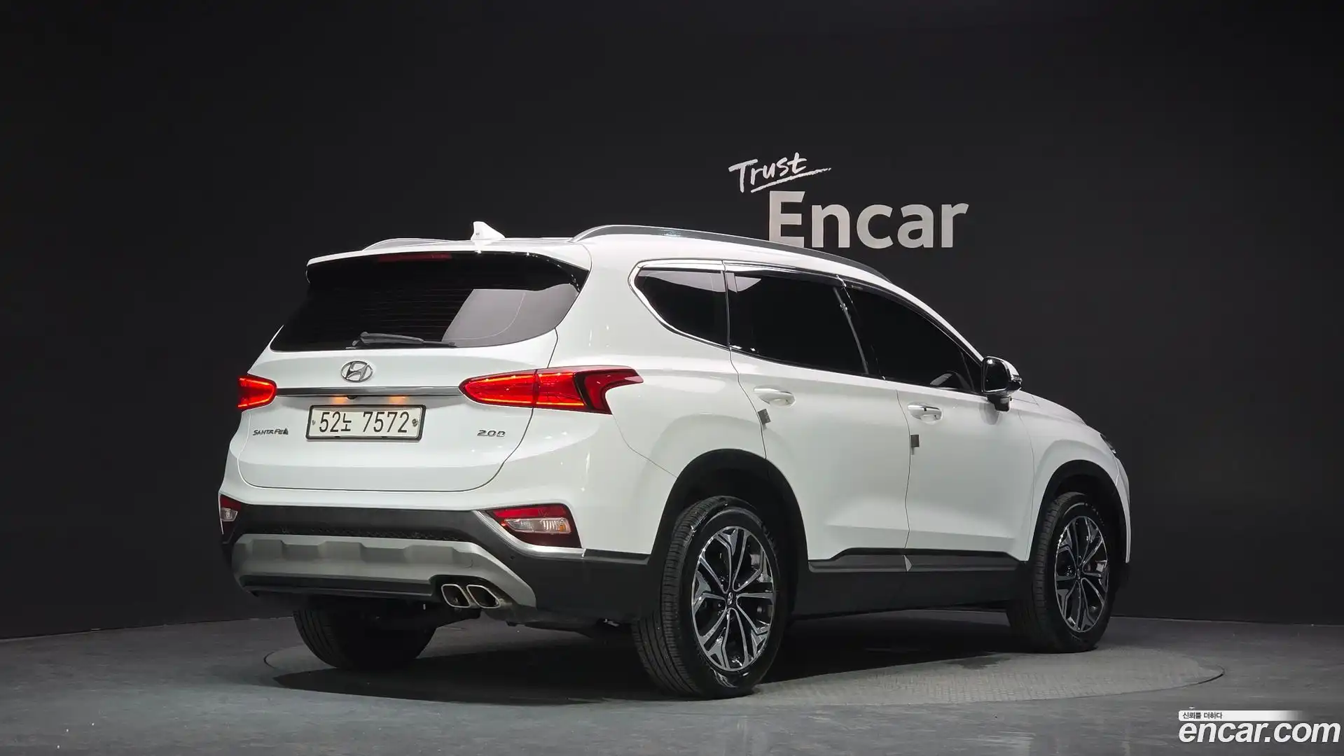 Santafe Hyundai 2019.0-OUTER-002