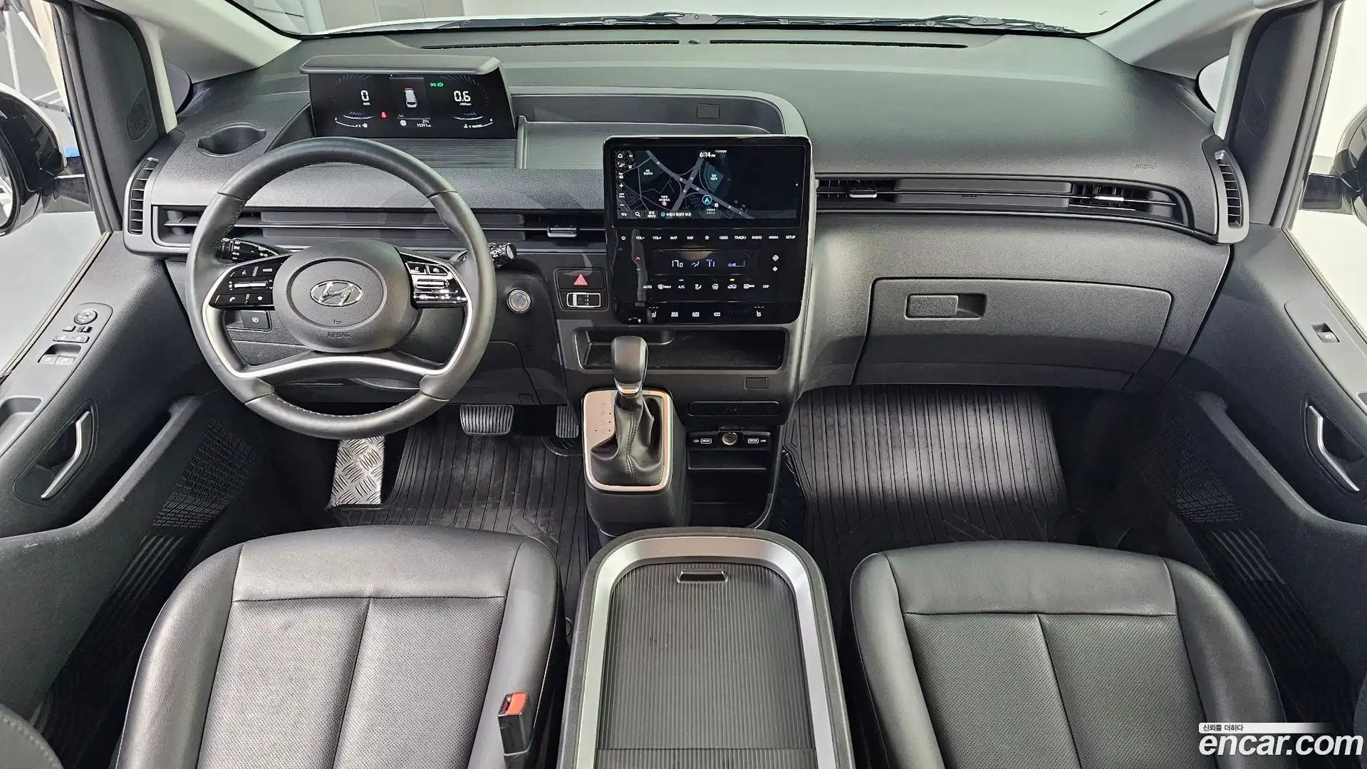 Staria Hyundai 2023.10-INNER-007