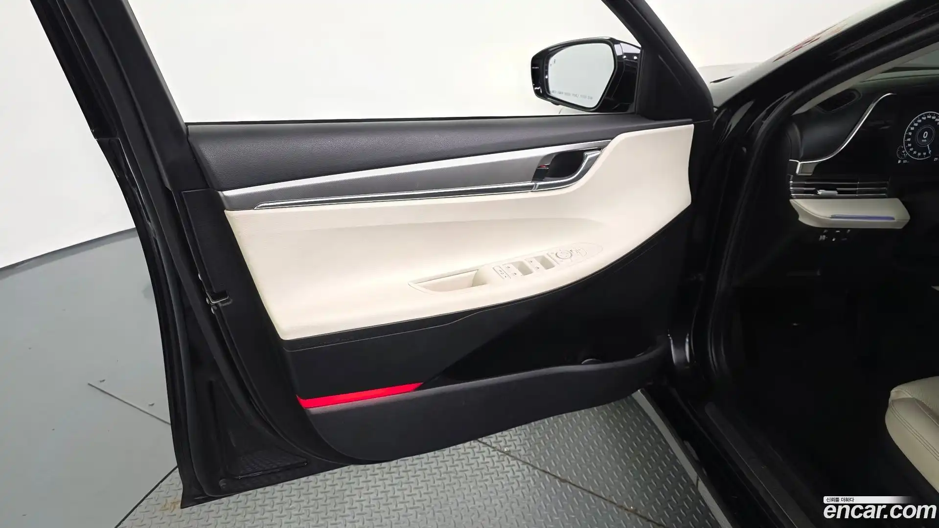 Grandeur Hyundai 2022.10-INNER-034
