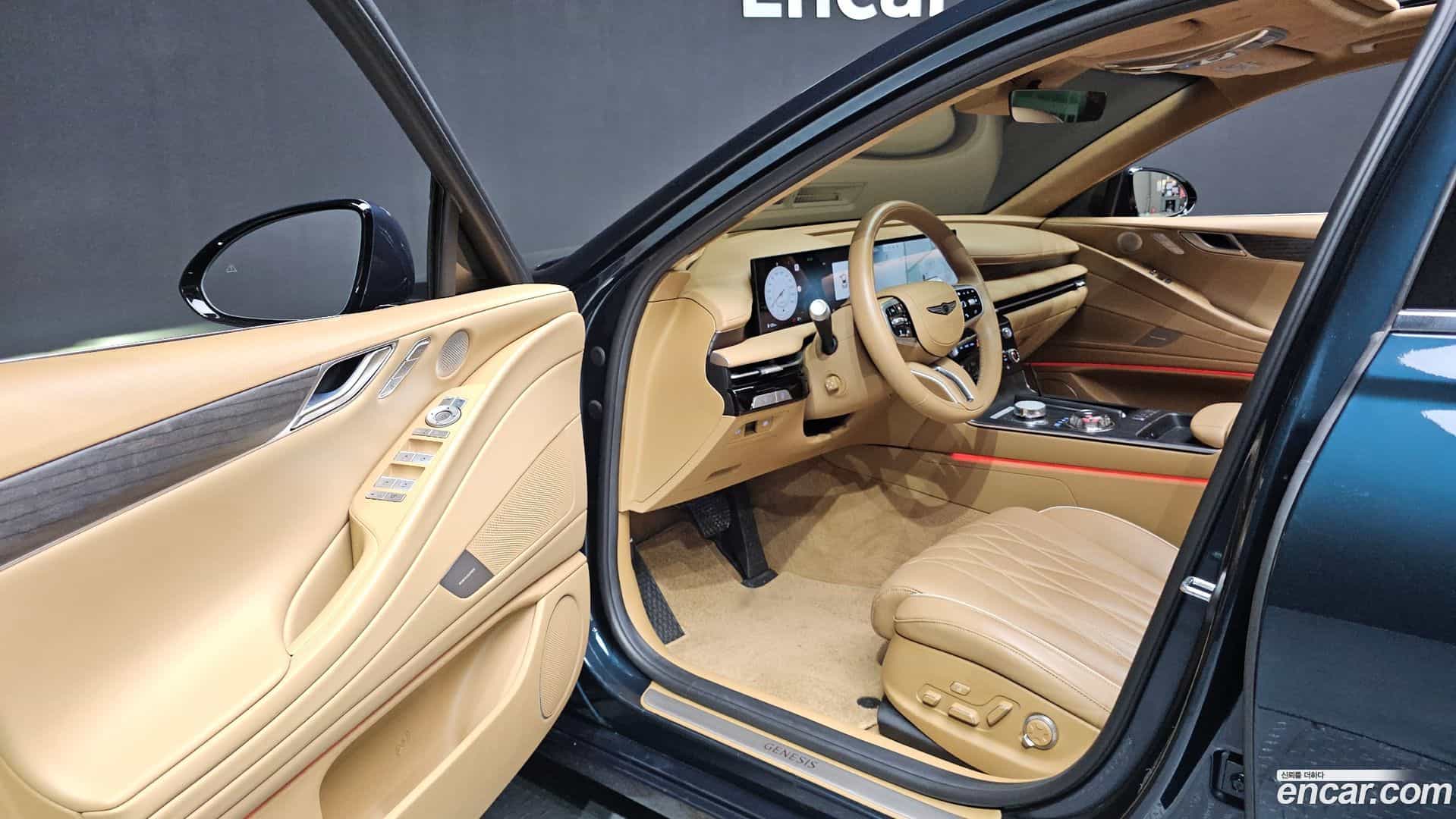 G80 Genesis 2025.0-INNER-010