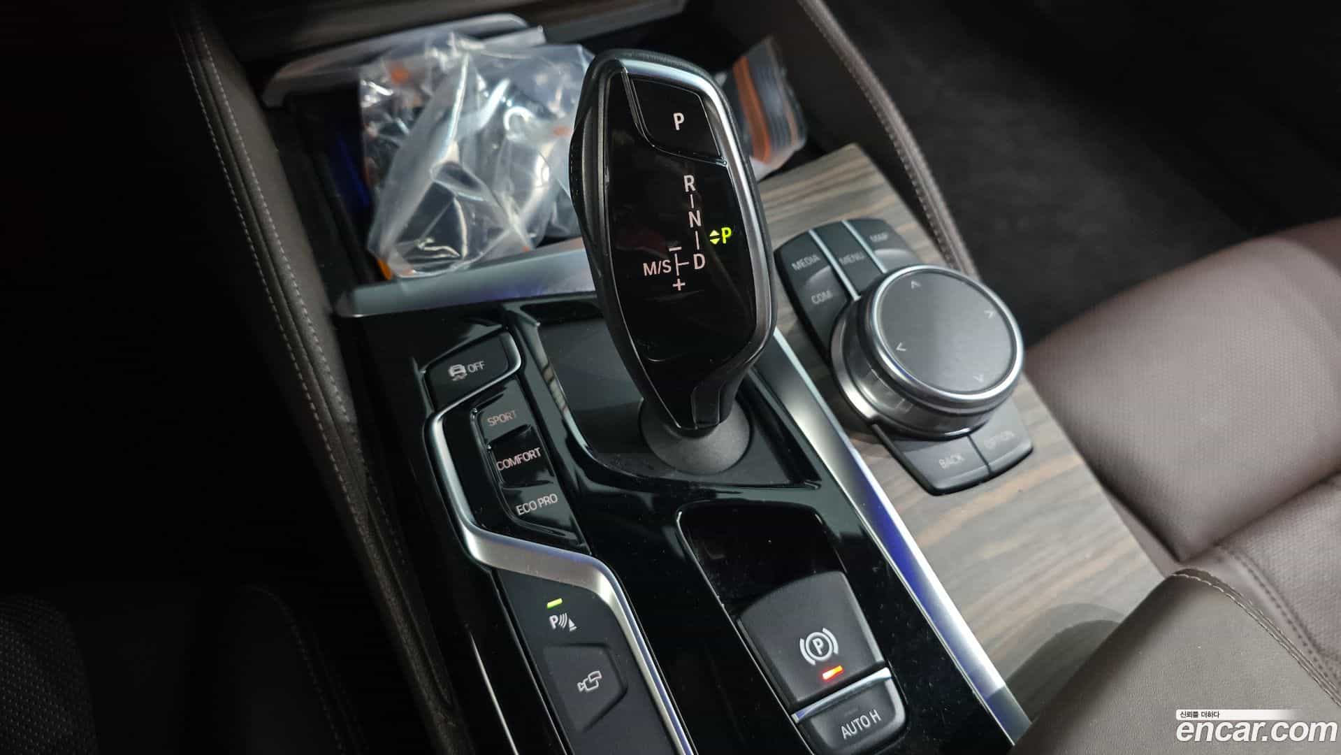 5-Series BMW 2018.2-INNER-009