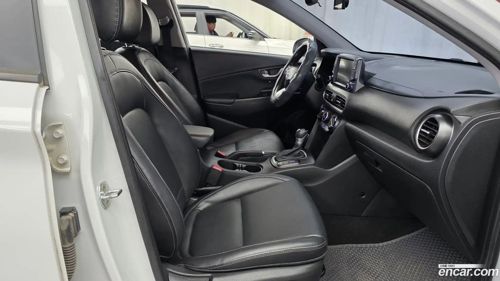 Kona Hyundai 2018.0-INNER-036