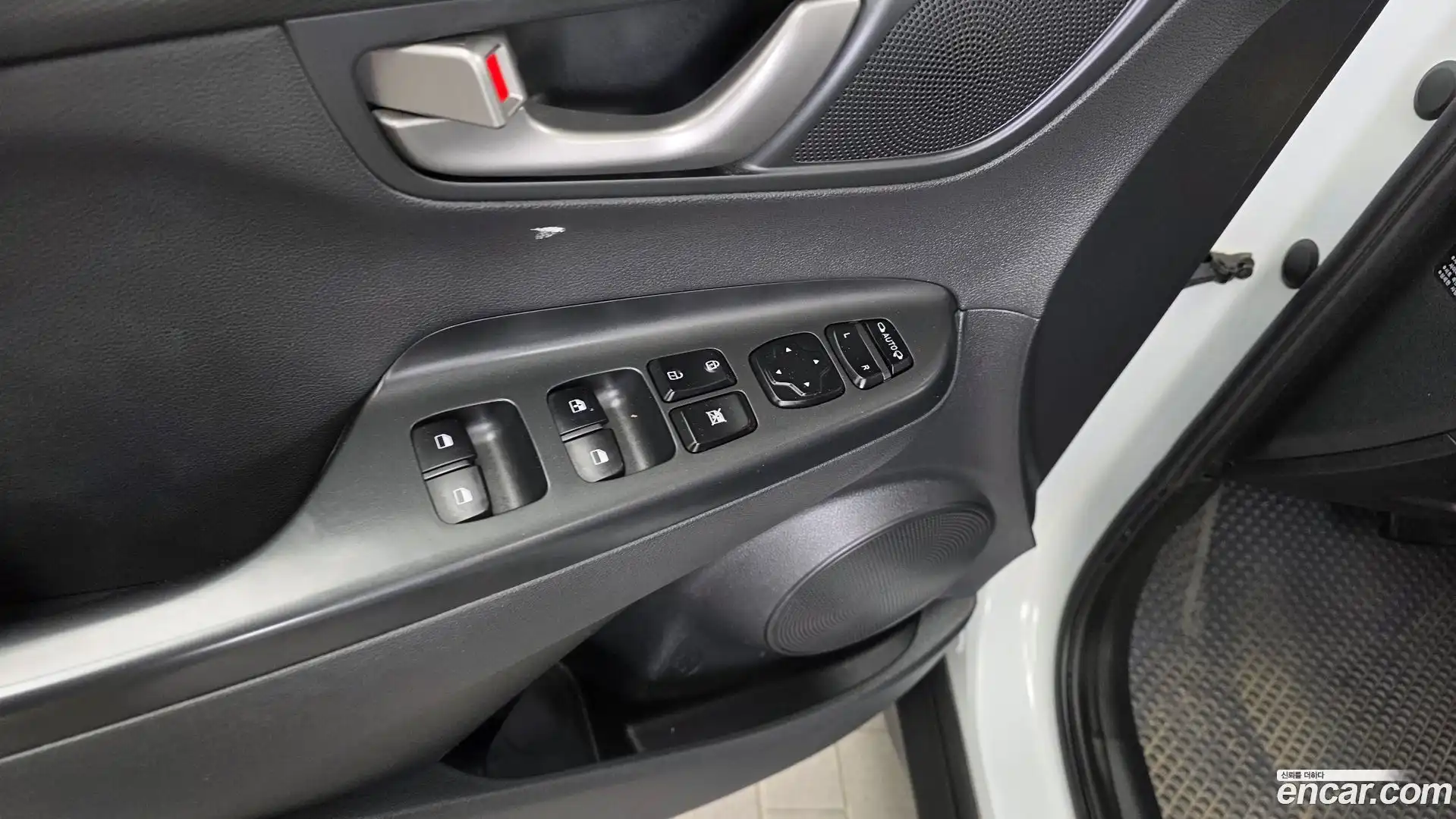 Kona Hyundai 2018.0-OPTION-041