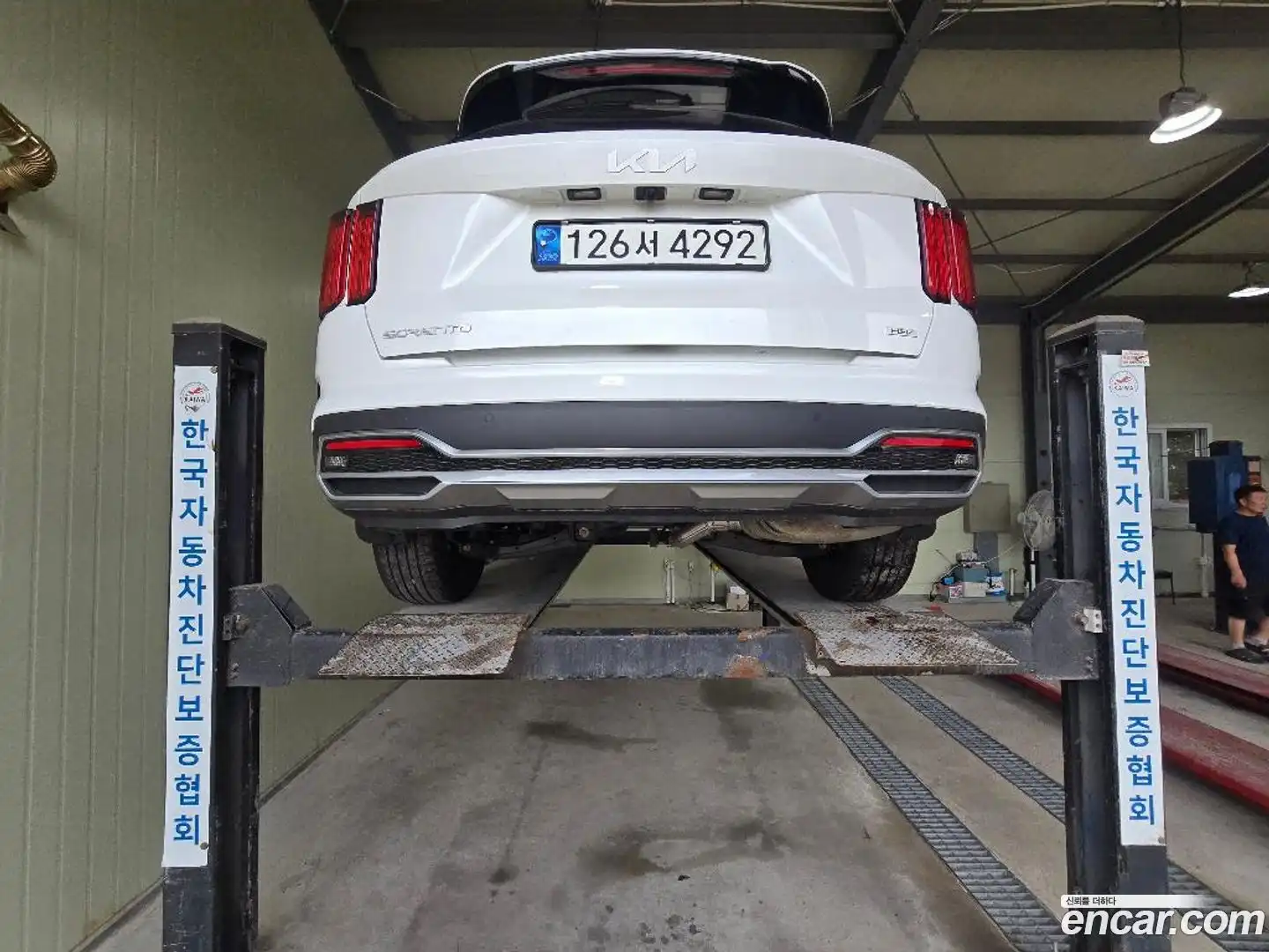 Sorento Kia 2023.4-OUTER-002