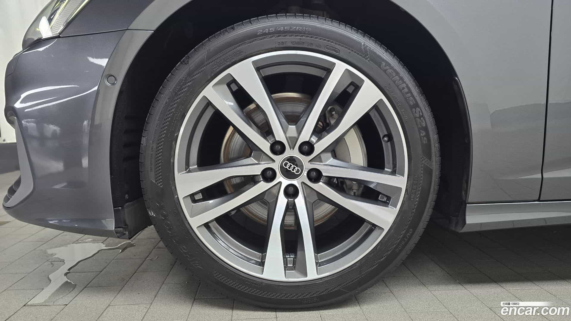 A6 Audi 2021.10-OUTER-005
