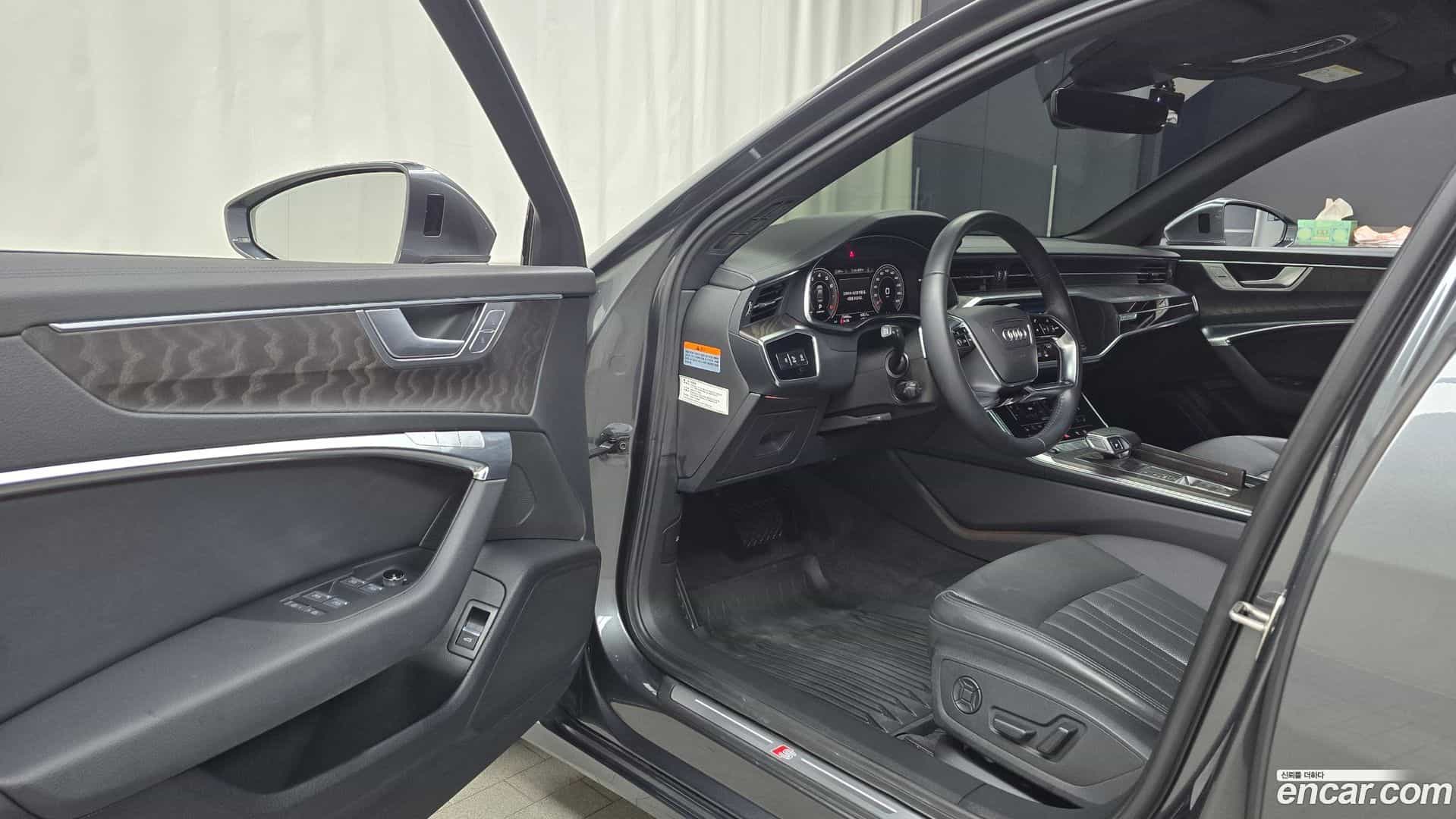 A6 Audi 2021.10-INNER-010