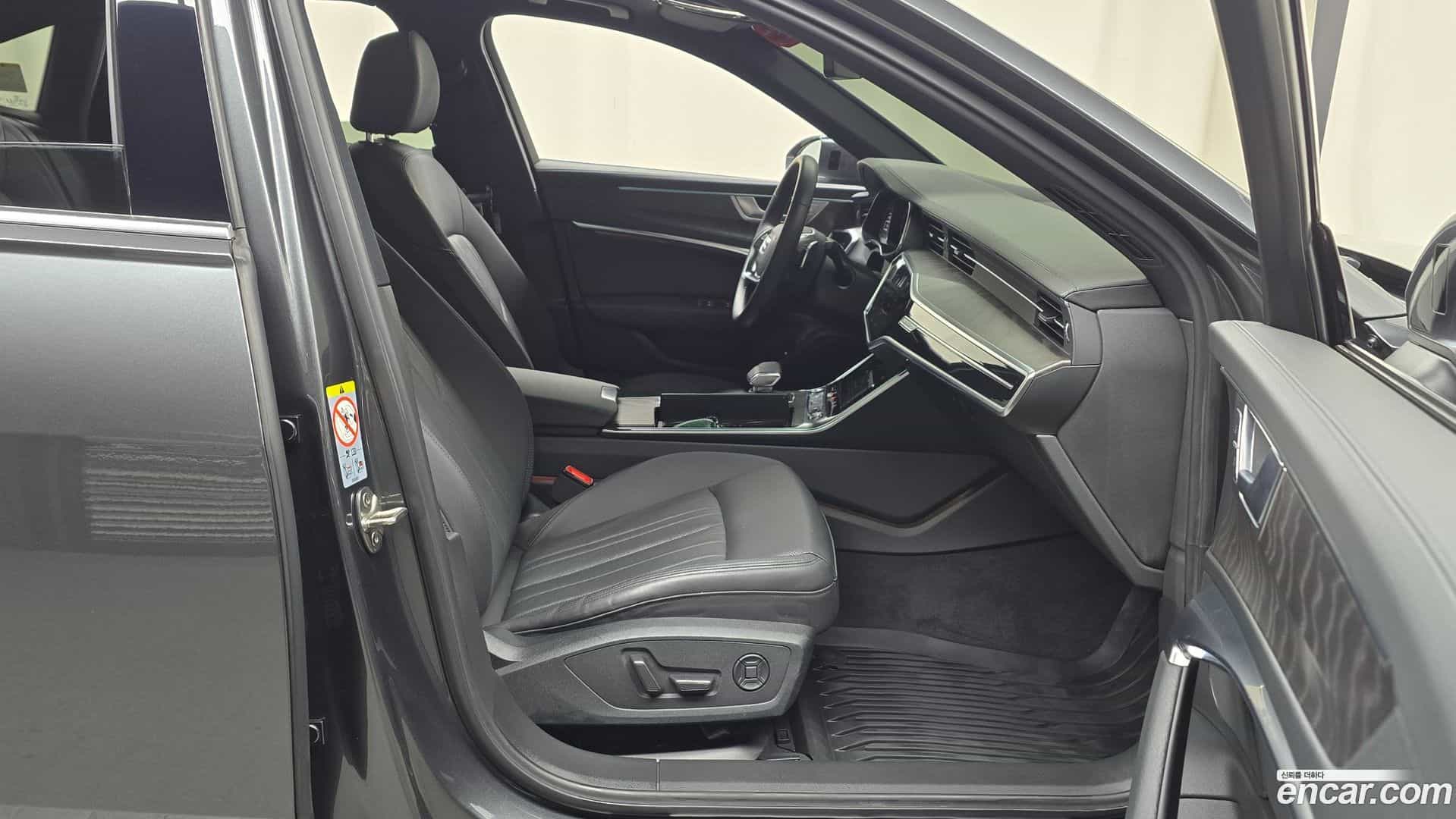 A6 Audi 2021.10-INNER-036
