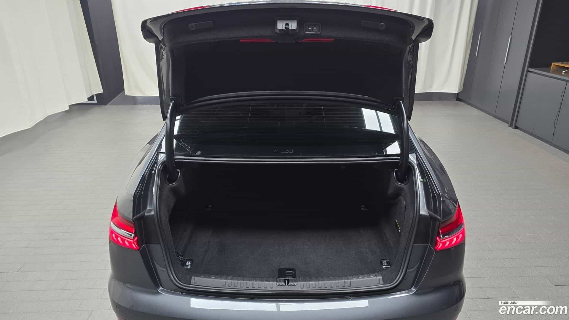 A6 Audi 2021.10-OPTION-047