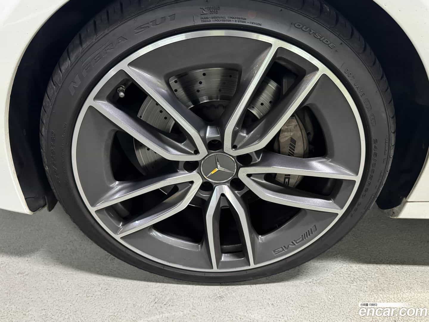 E-Class Mercedes-Benz 2019.11-OUTER-006