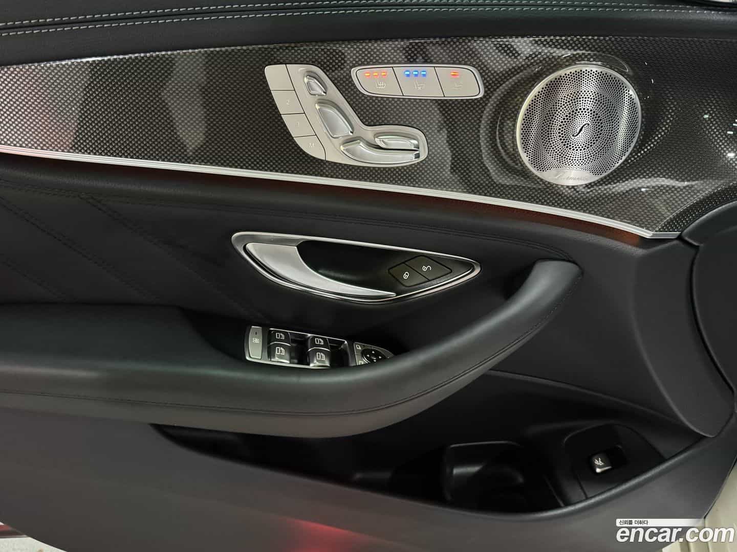 E-Class Mercedes-Benz 2019.11-OPTION-022