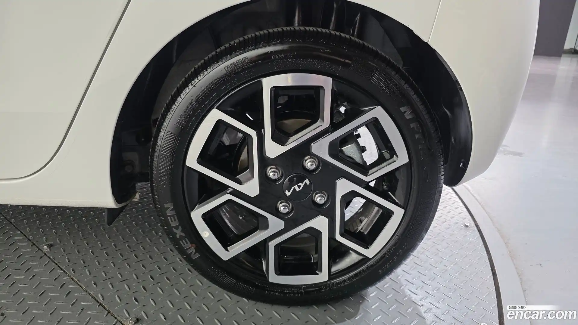 RAY Kia 2025.0-OUTER-031