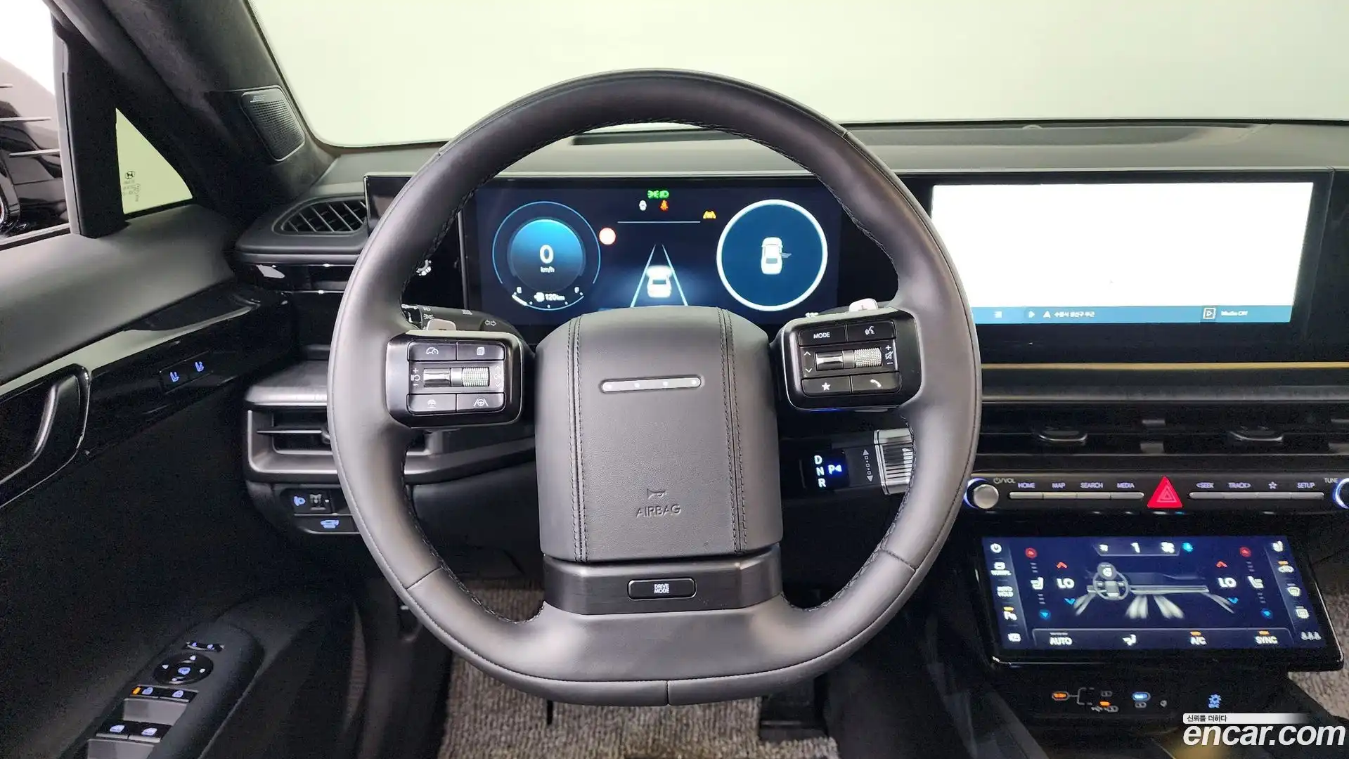 Grandeur Hyundai 2025.4-OPTION-017