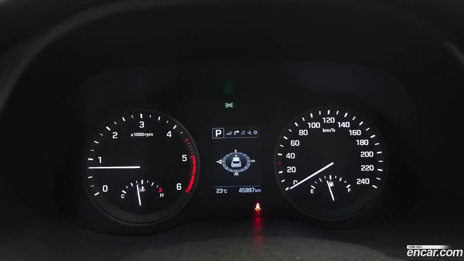 Tucson Hyundai 2018.2-INNER-008