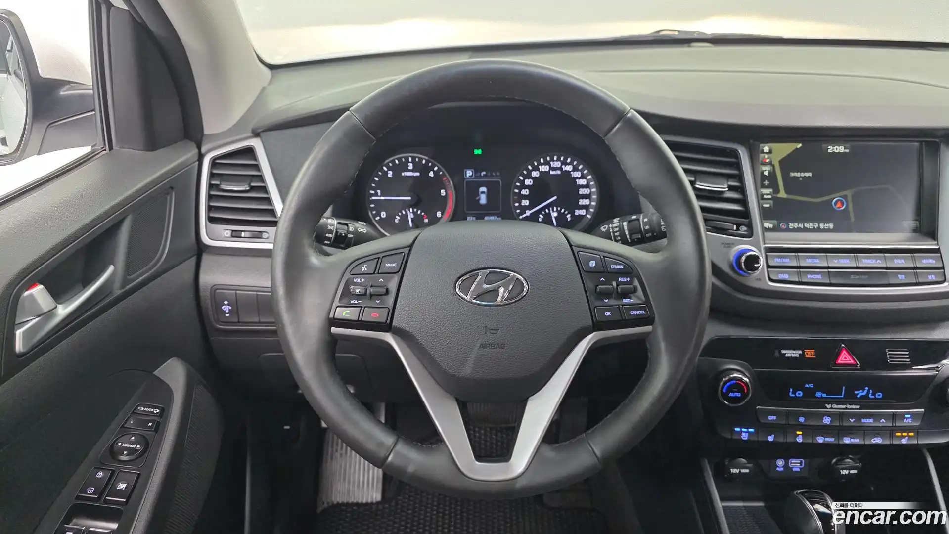 Tucson Hyundai 2018.2-OPTION-018