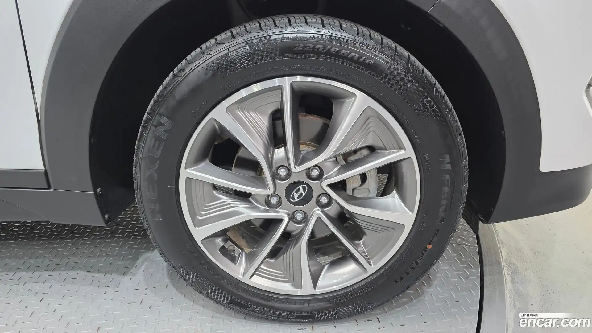Tucson Hyundai 2018.2-OUTER-031