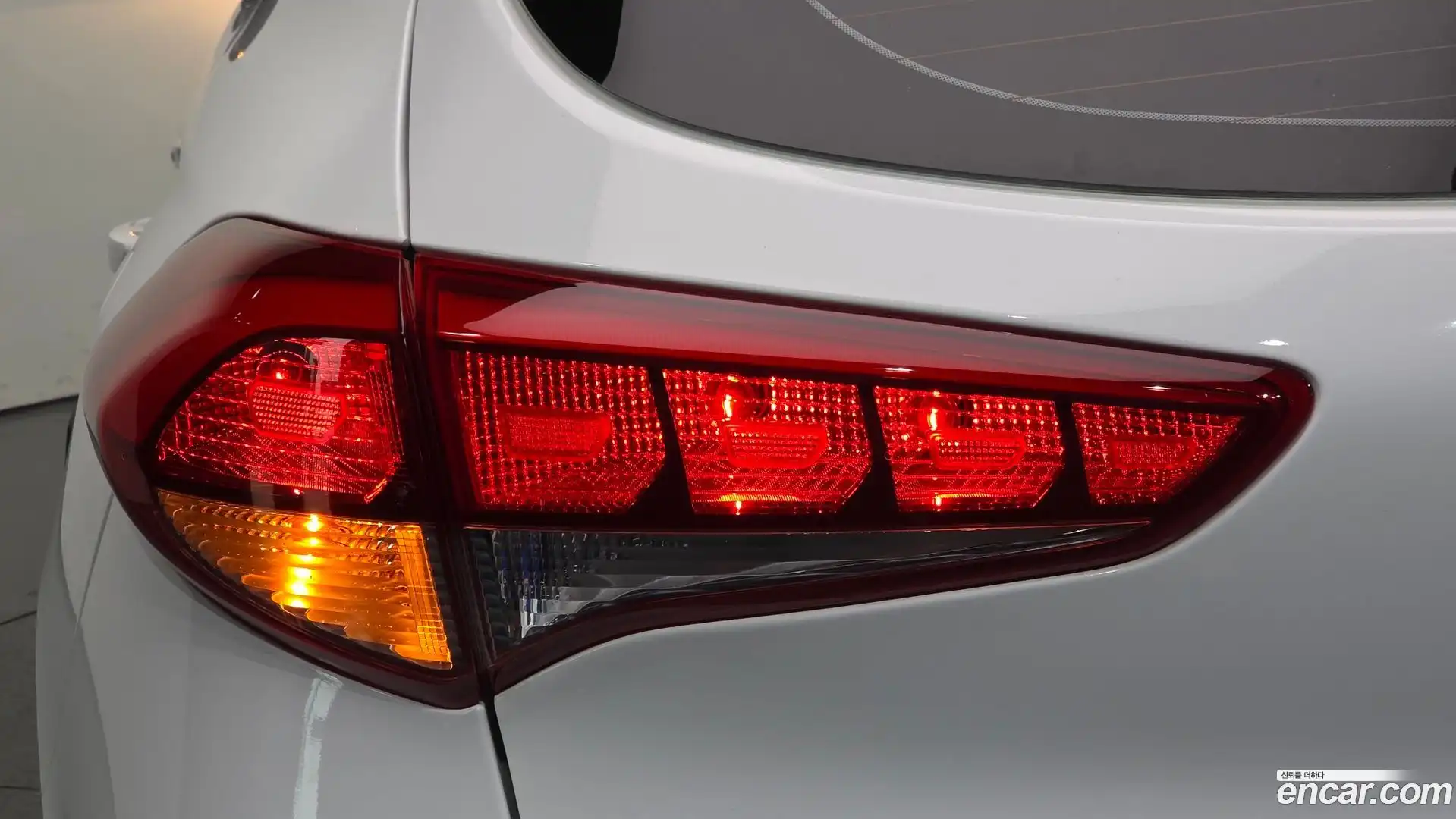 Tucson Hyundai 2018.2-OUTER-033