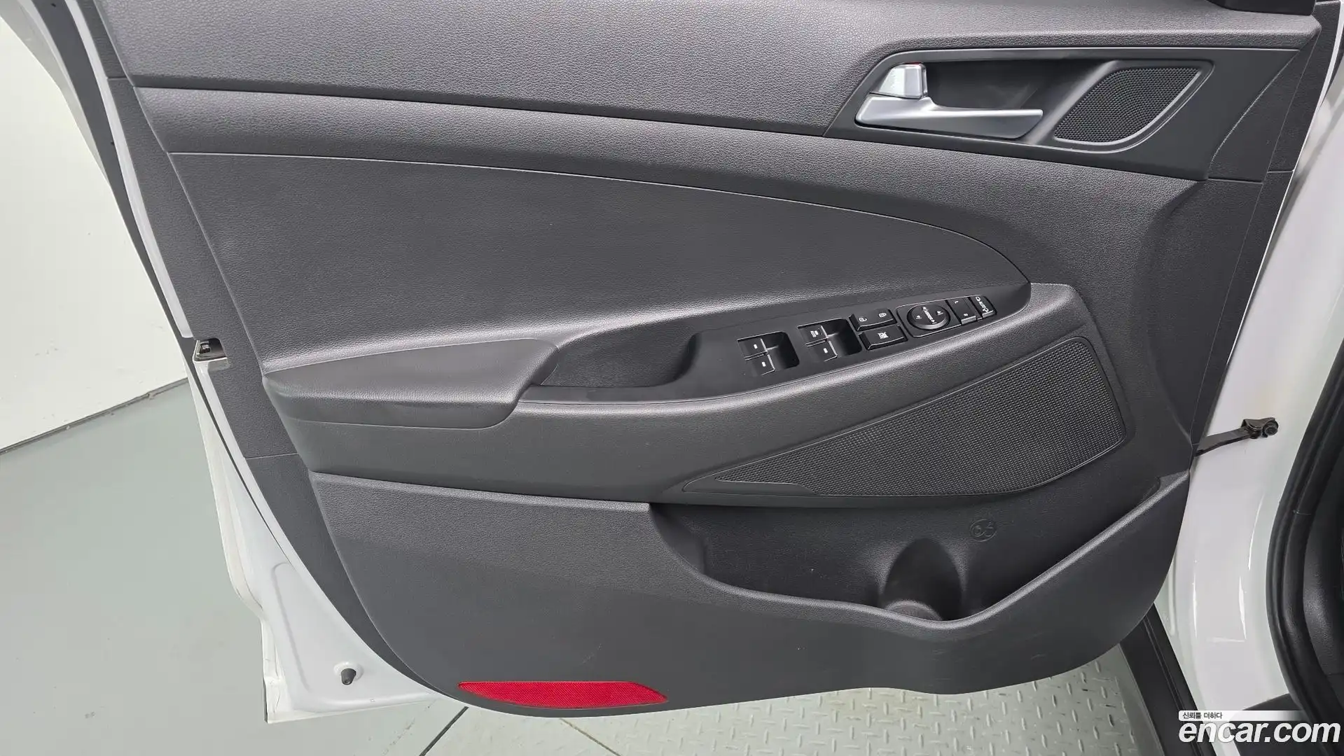 Tucson Hyundai 2018.2-INNER-034