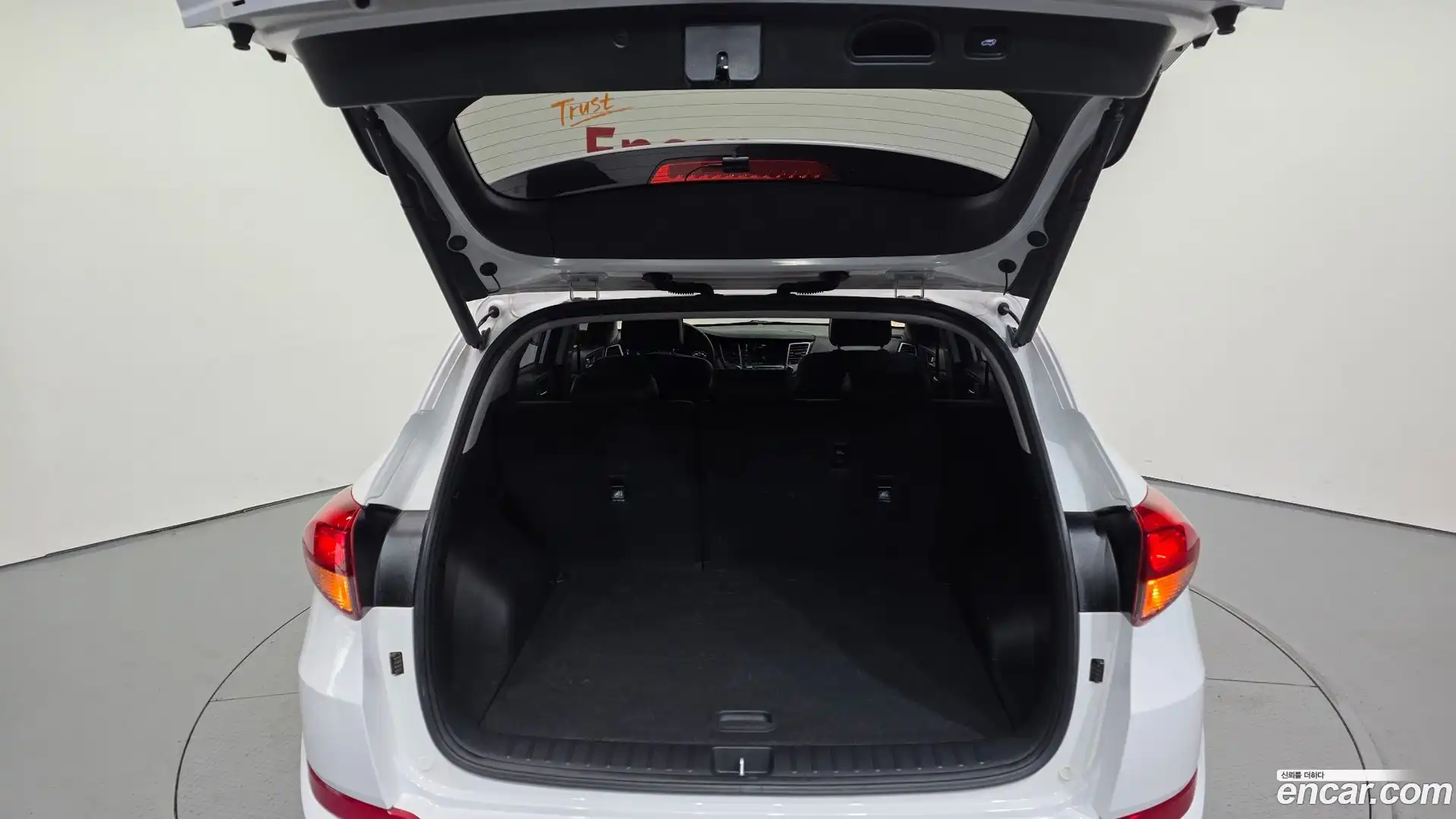 Tucson Hyundai 2018.2-OPTION-043