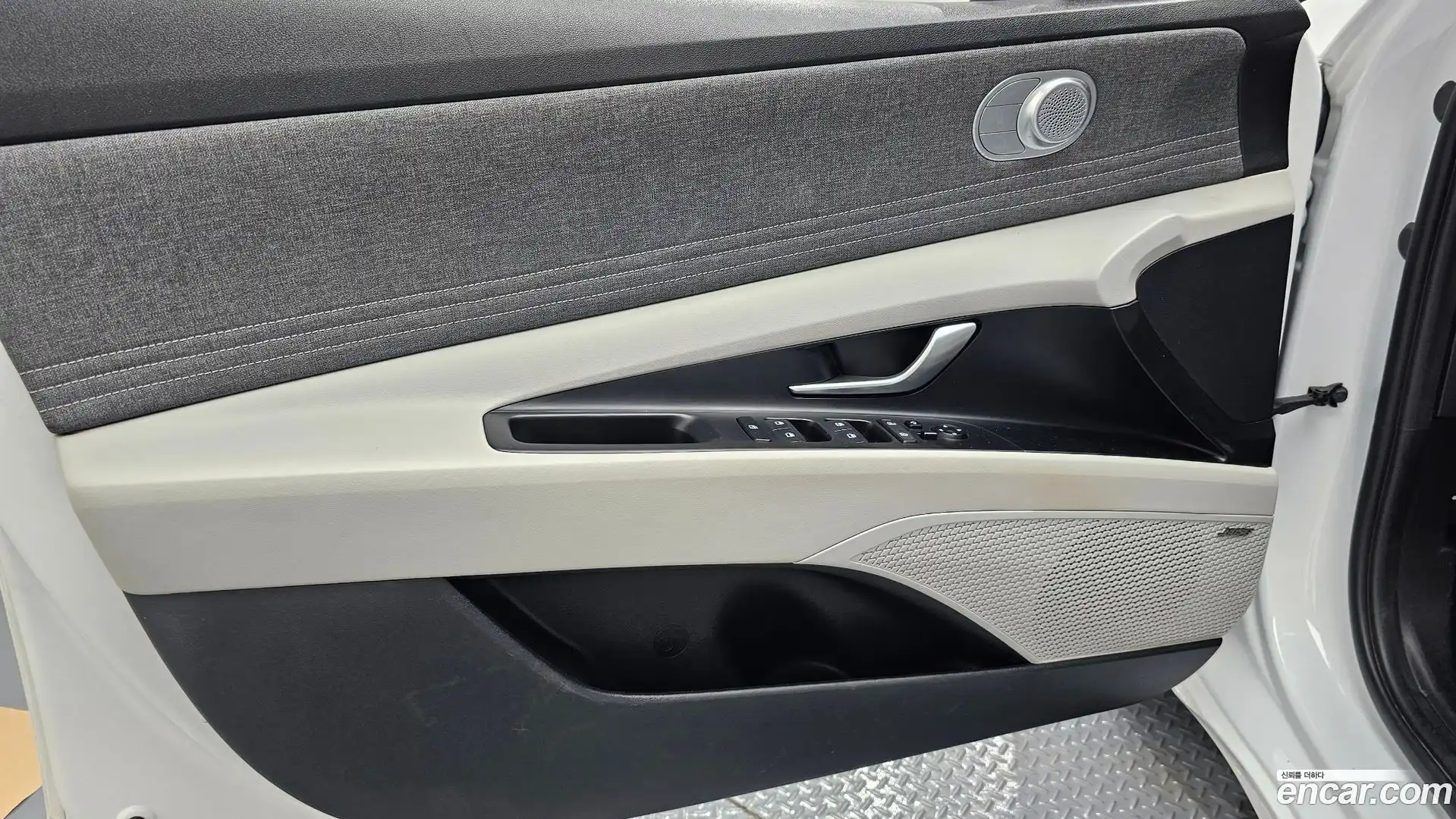 AVANTE Hyundai 2020.4-INNER-034