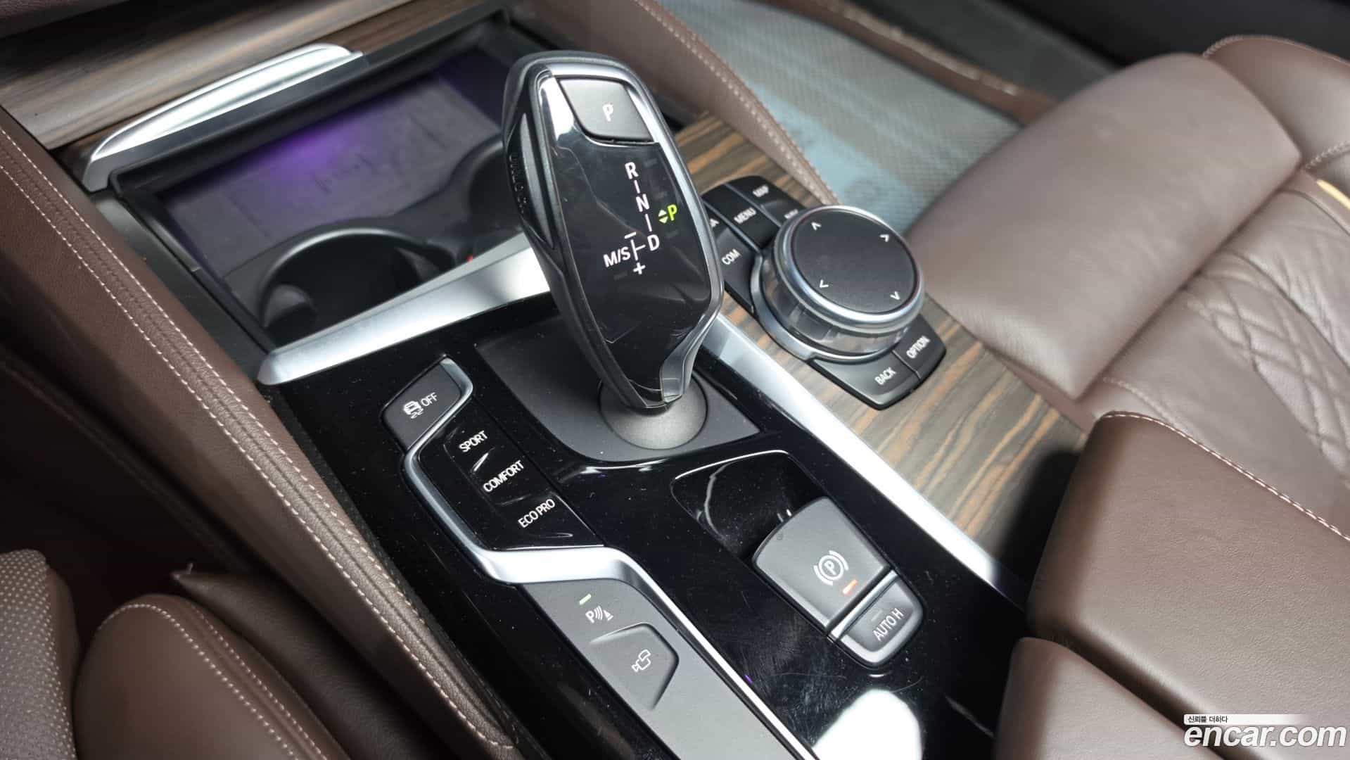 5-Series BMW 2017.11-INNER-009