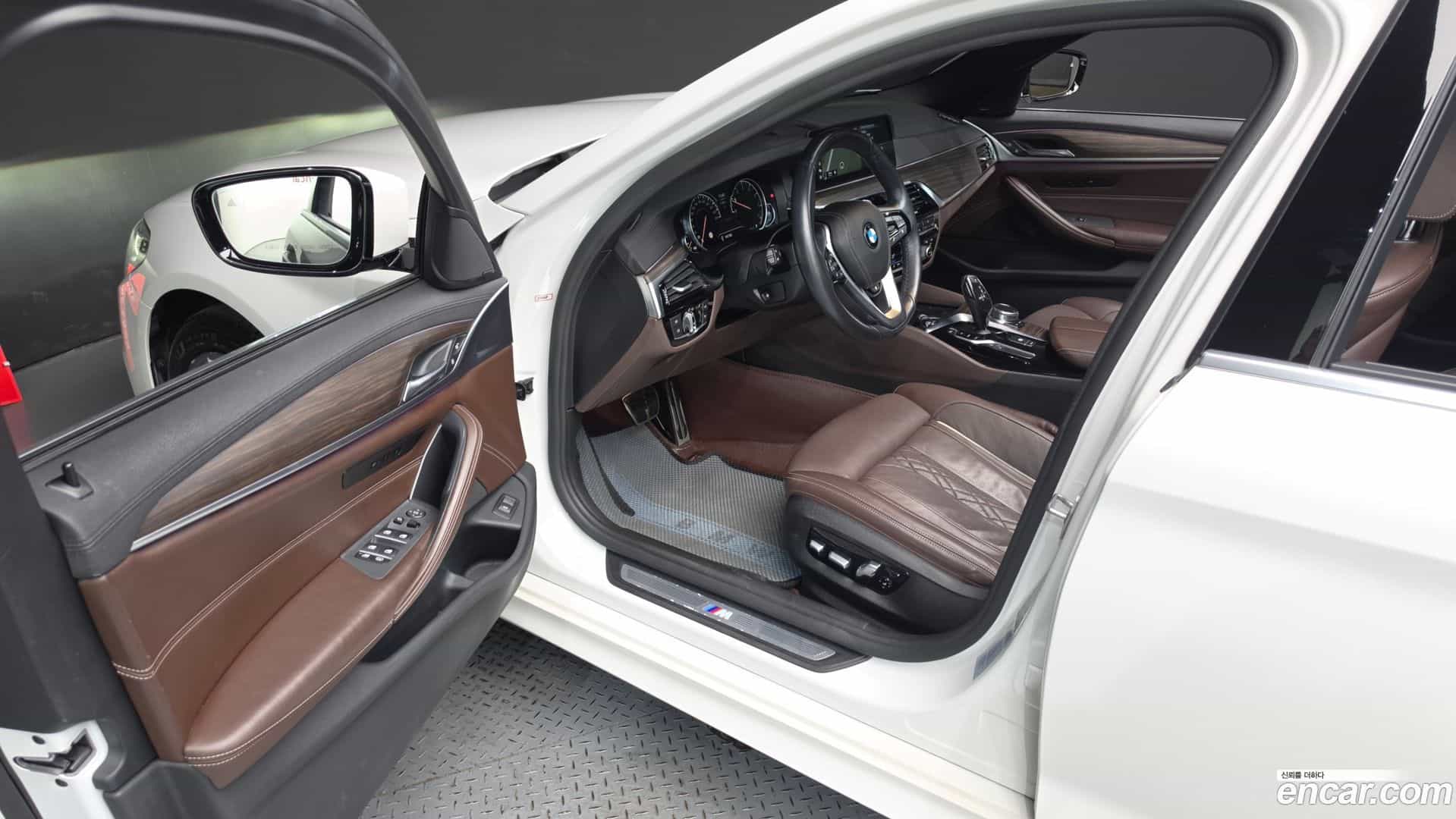 5-Series BMW 2017.11-INNER-010