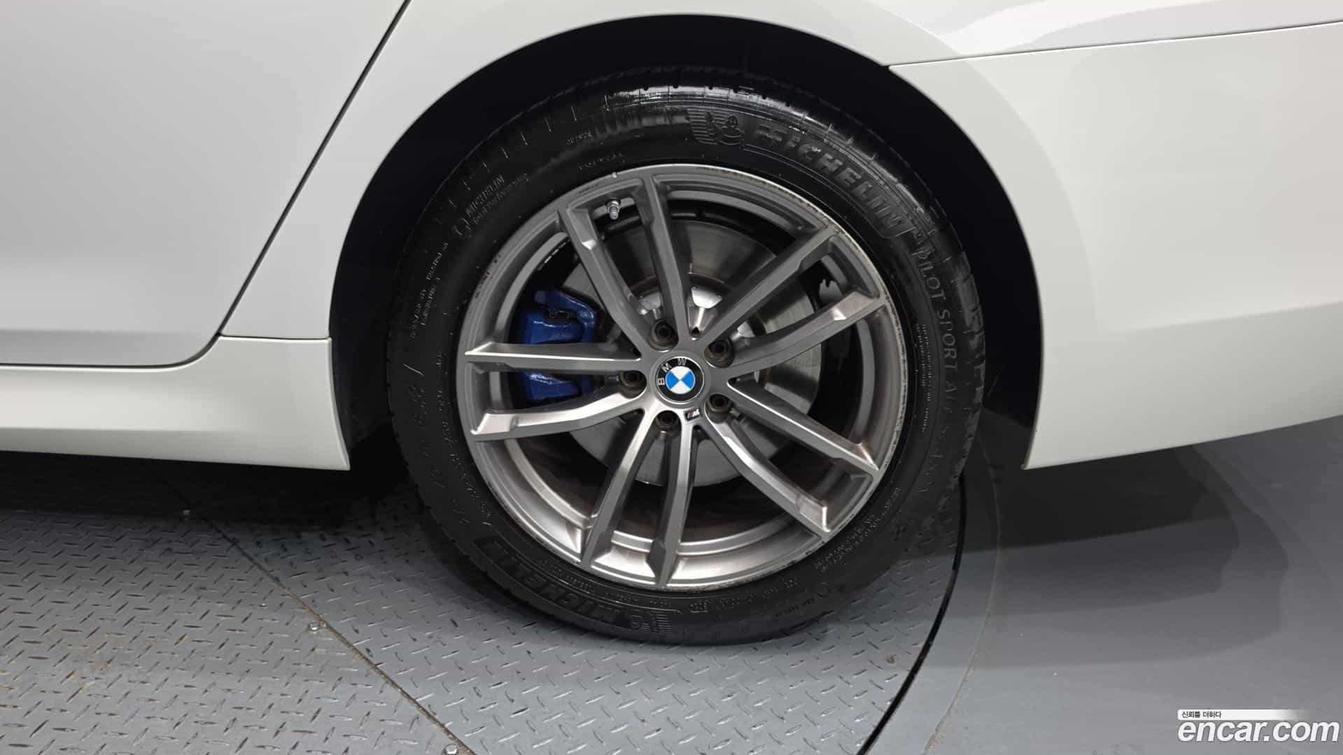 5-Series BMW 2017.11-OUTER-031