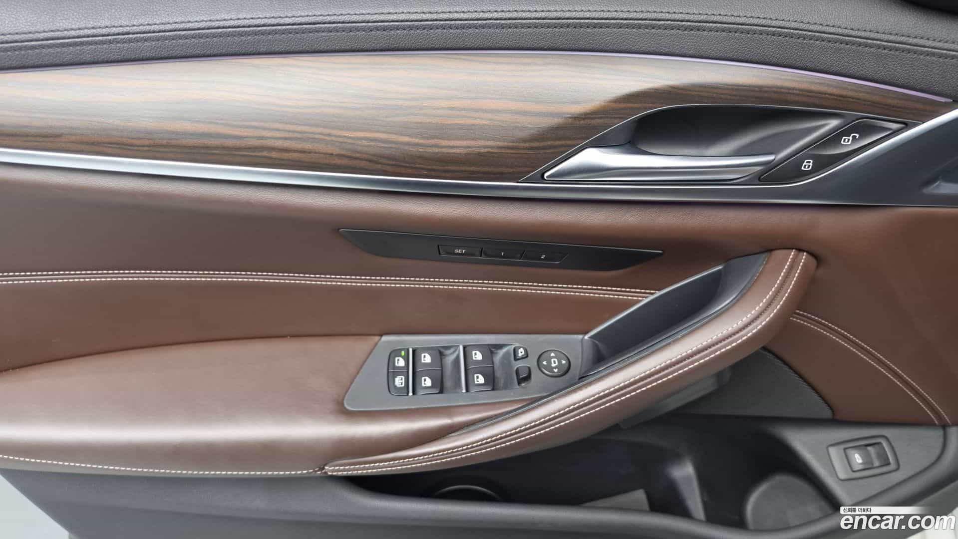 5-Series BMW 2017.11-INNER-034