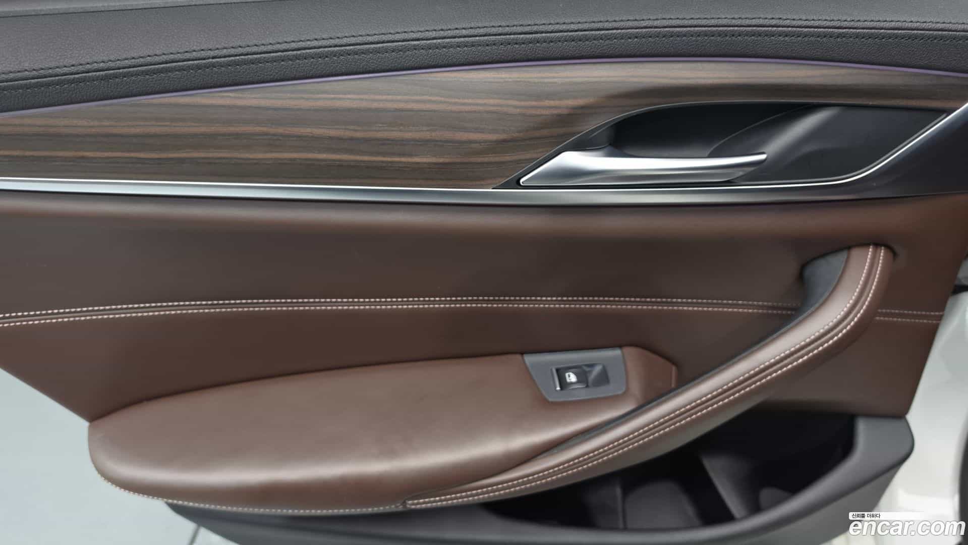 5-Series BMW 2017.11-INNER-035