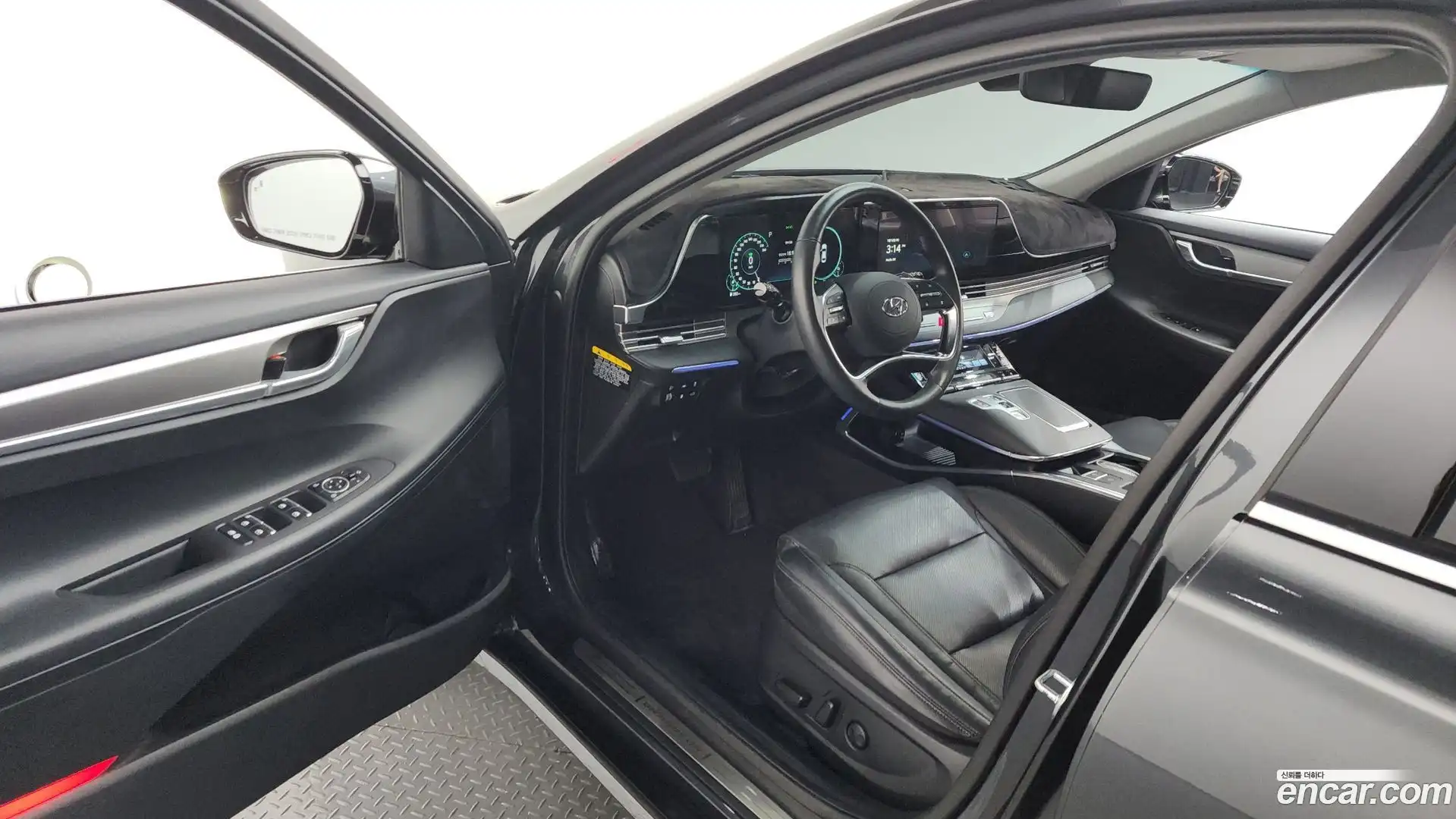 Grandeur Hyundai 2020.0-INNER-010