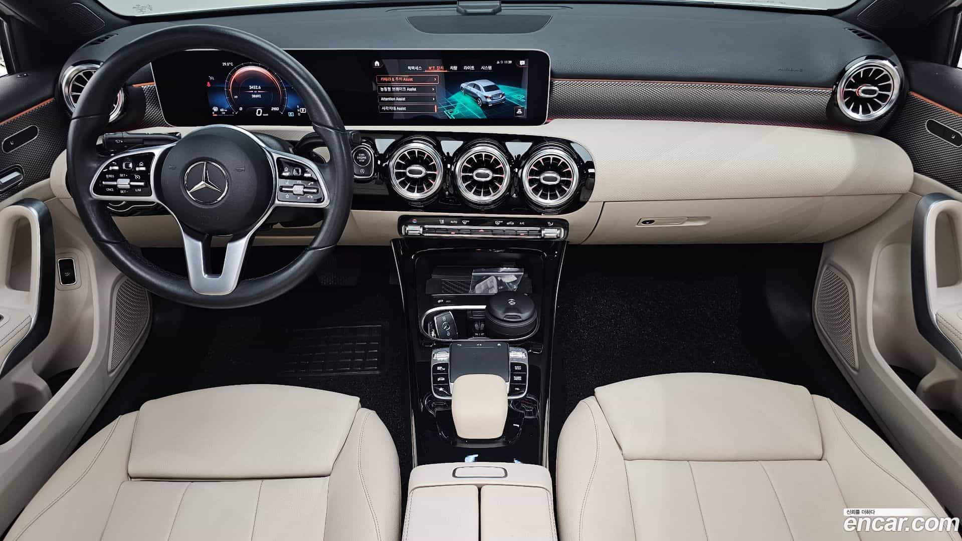 A-Class Mercedes-Benz 2020.8-INNER-007