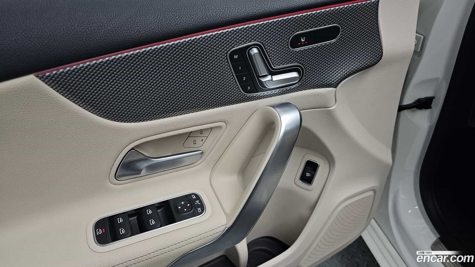 A-Class Mercedes-Benz 2020.8-OPTION-021
